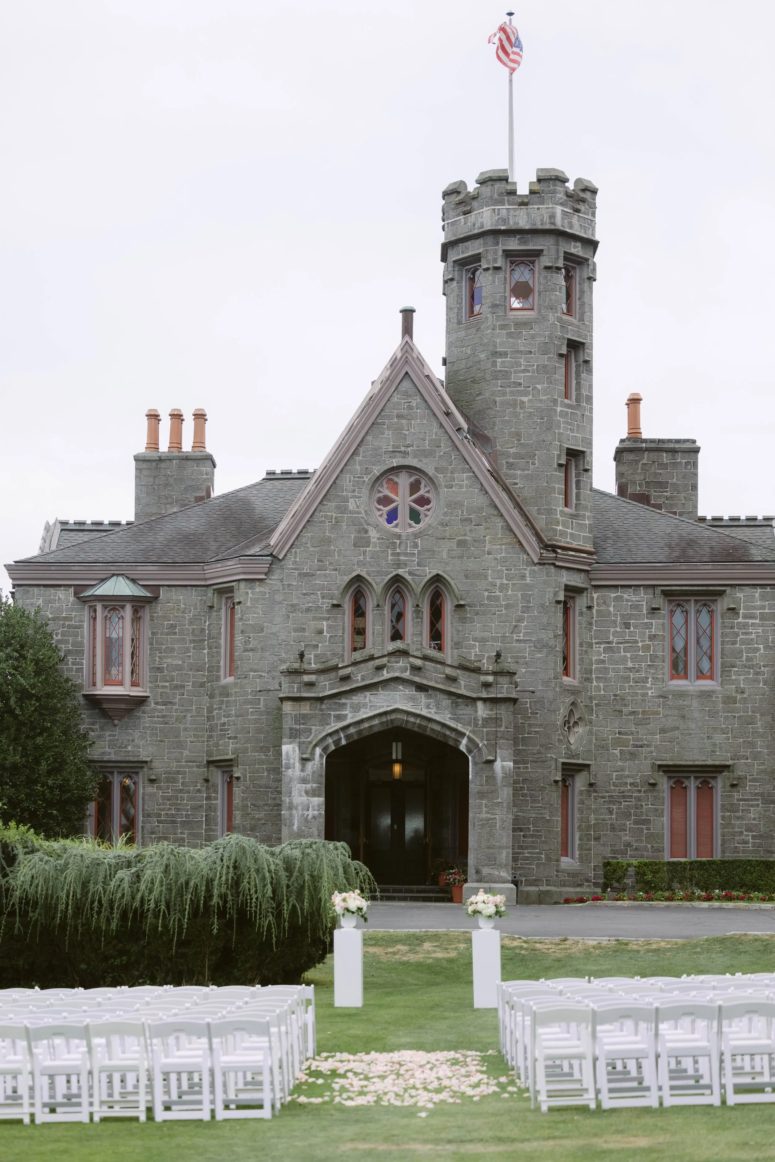 Wedding-Florist-Bow-And-Rose-Whitby-Castle-19.jpg