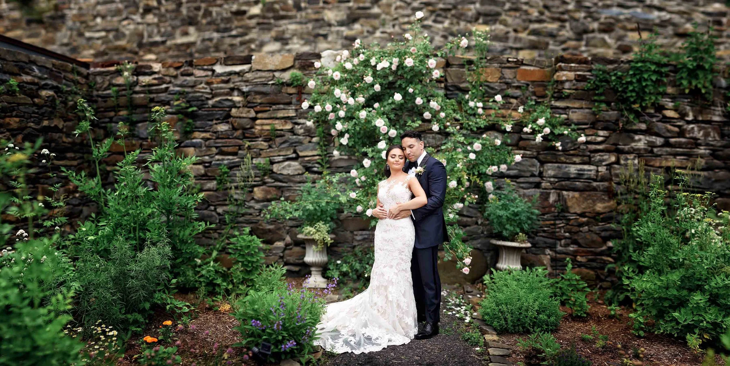 Red-Maple-Vineyard-Wedding-Bow-and-Rose96.jpg