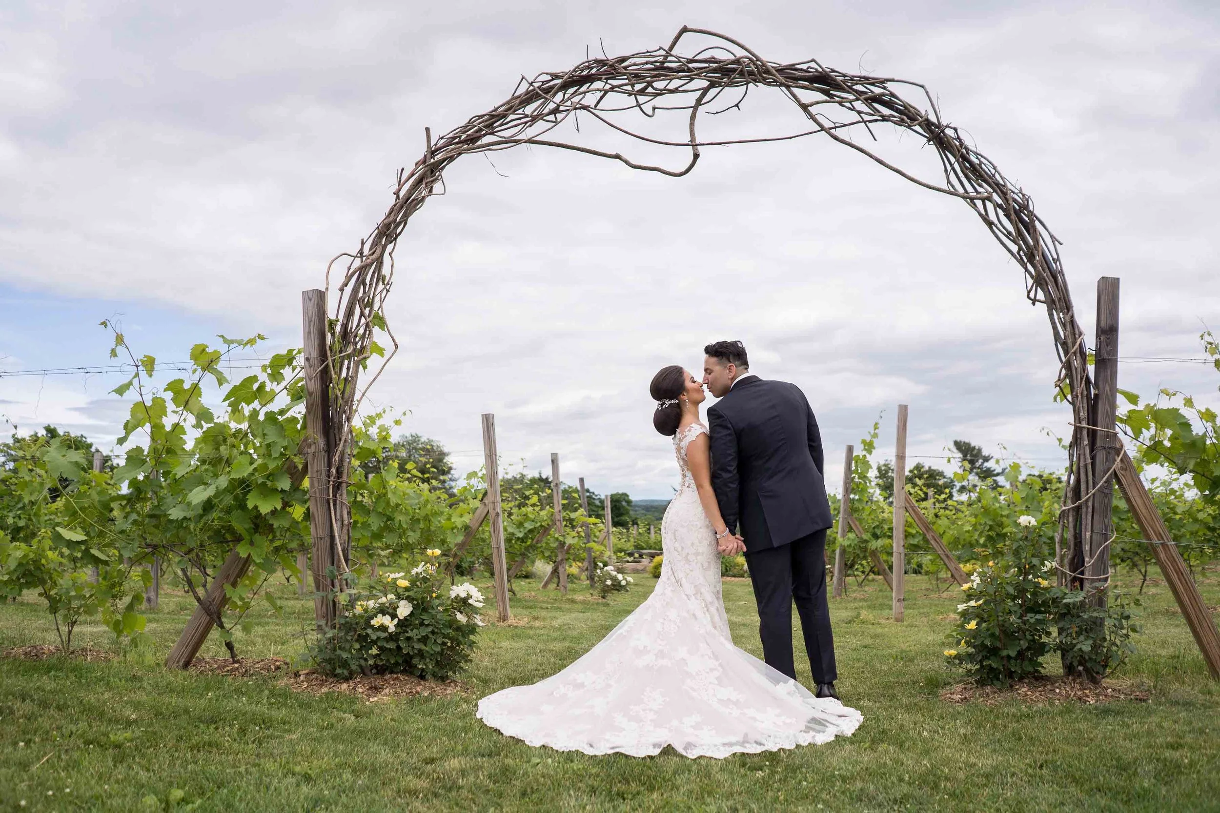 Red-Maple-Vineyard-Wedding-Bow-and-Rose15.jpg