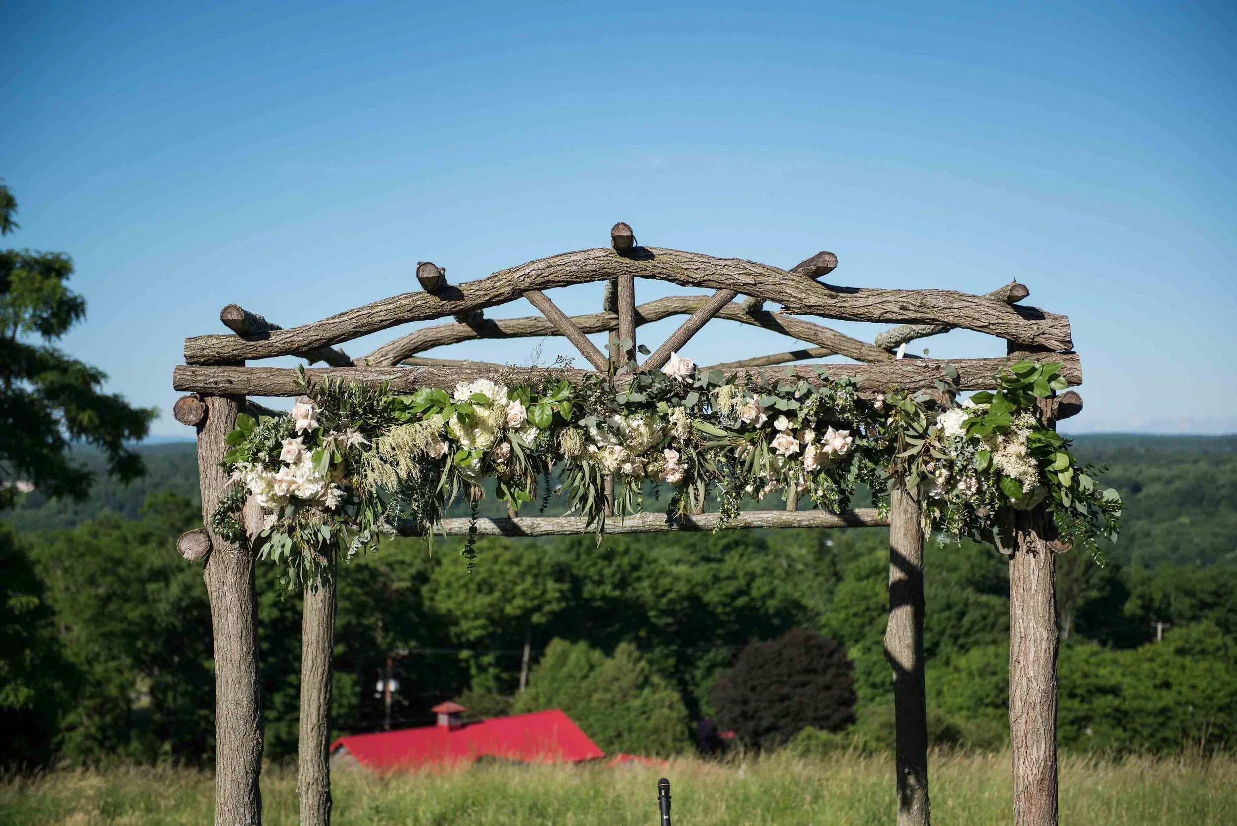 Red-Maple-Vineyard-Wedding-Bow-and-Rose28.jpg