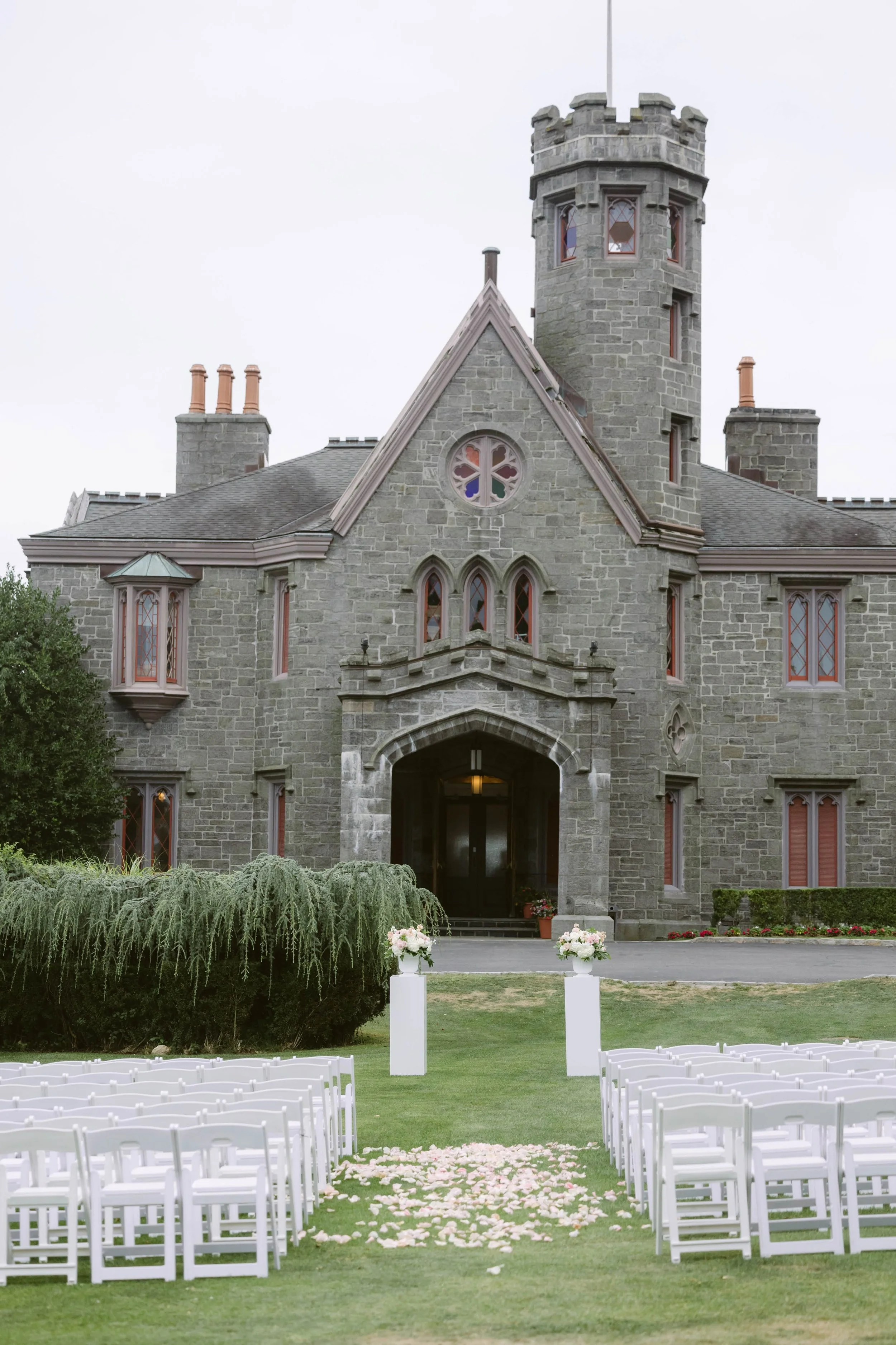 Wedding-Florist-Bow-And-Rose-Whitby-Castle-16.jpg