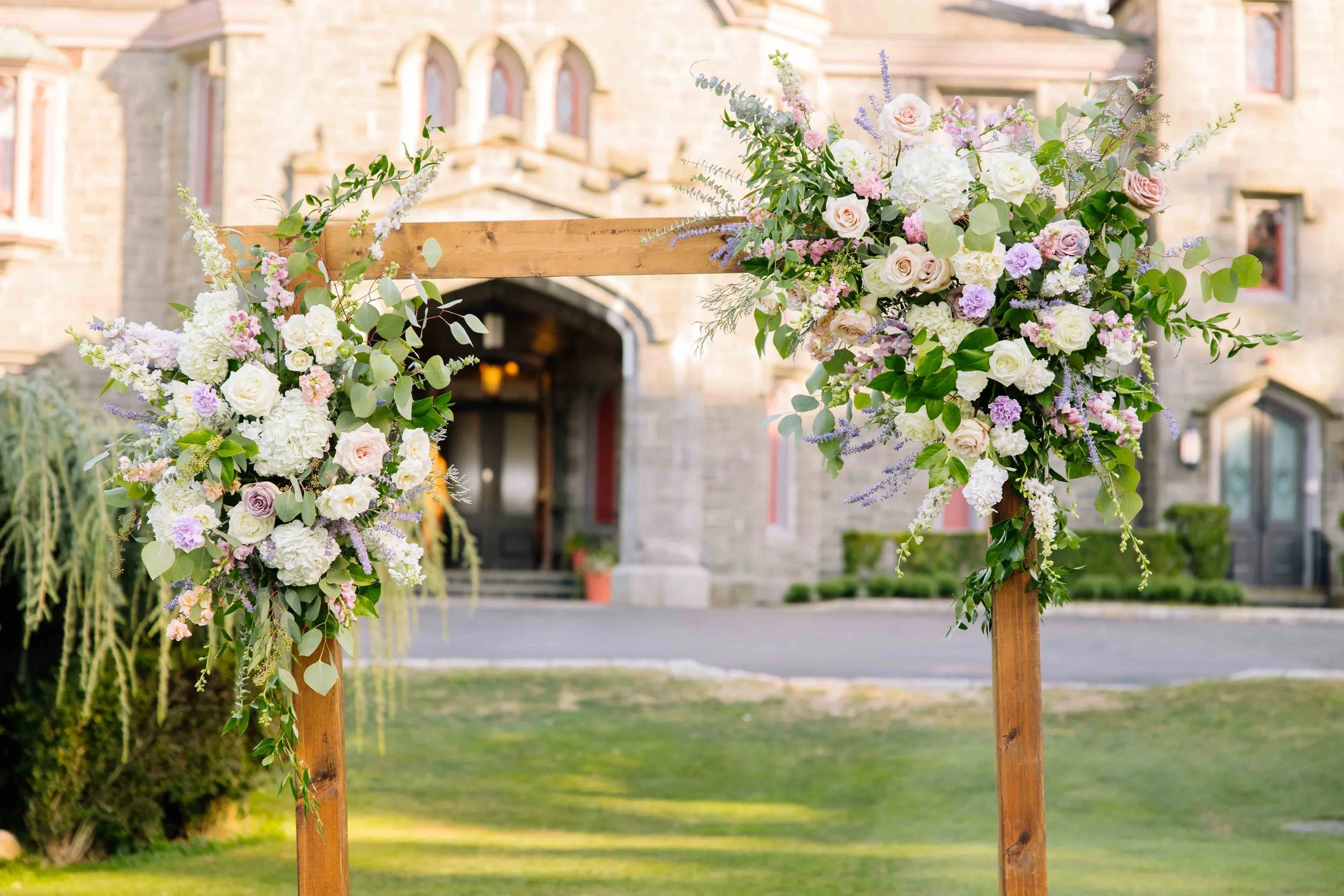 Wedding-Florist-Bow-And-Rose-Whitby-Castle-57.jpg
