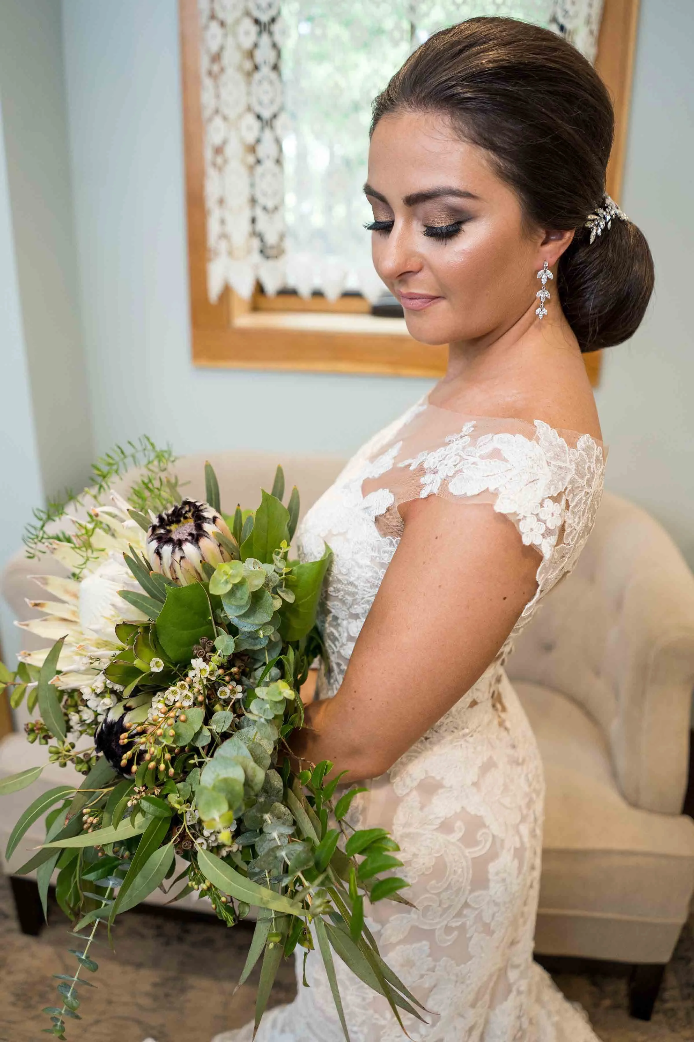 Red-Maple-Vineyard-Wedding-Bow-and-Rose12.jpg