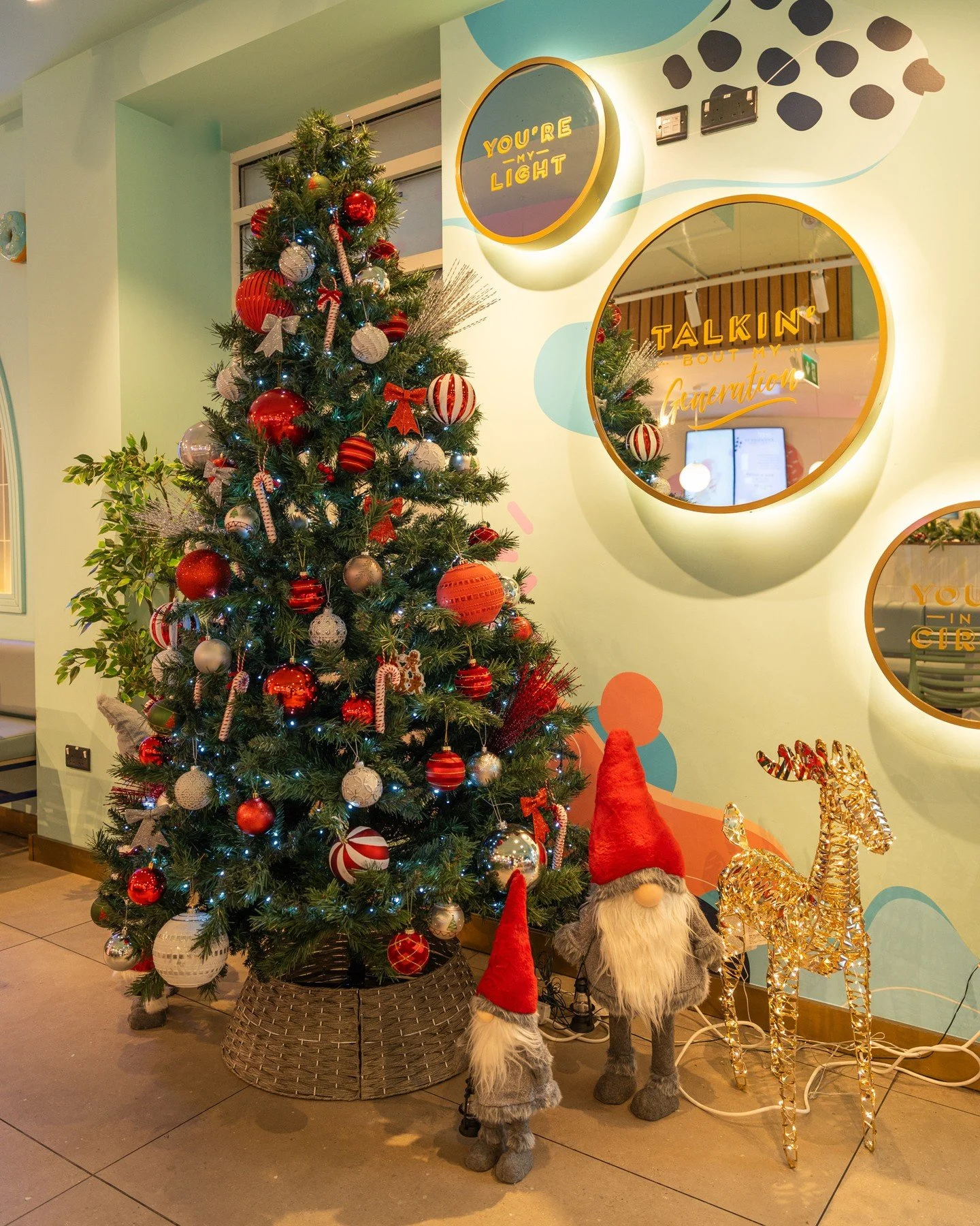 Are you battling through the pre Christmas rush? Do you need a break? ⁠
⁠
Take 15 minutes, put down the shopping bags, and recharge with a delicious treat and a warm drink here at the Gem Treatery 💎⁠
⁠
It's the perfect, much-needed break to keep you