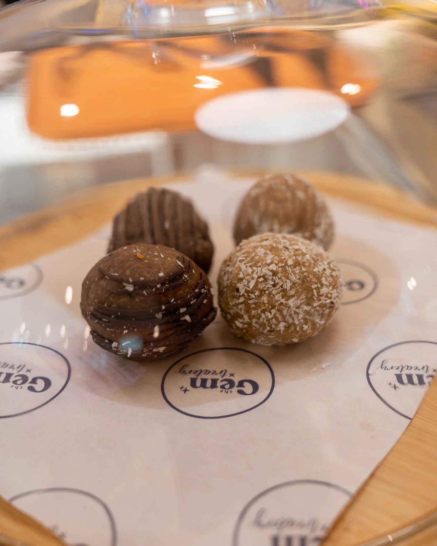 Looking for a little midday boost? 💪 ⁠
⁠
Our homemade protein balls are the perfect, healthy bite to add to your daily coffee order. ⁠
⁠
Grab yours on the go! ☕✨