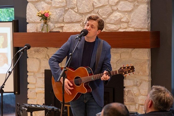 Irish musician @lukeslott was in New-Jersey last week, sharing original songs that tell the story of the 10 #Bah&aacute;ʼ&iacute; women of Shiraz, a story that continues to inspire future generations facing persecution. 
Inspired by the #OurStoryIsOn