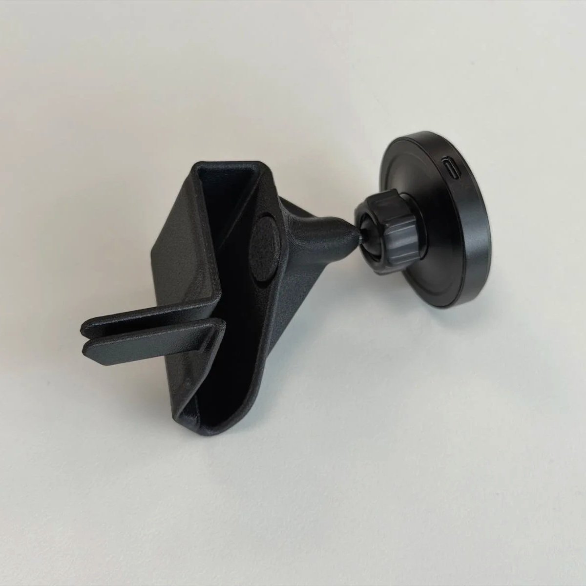 Smartphonehalter+Porsche+997+Handyhalter+DTW+Engineering+7.jpg