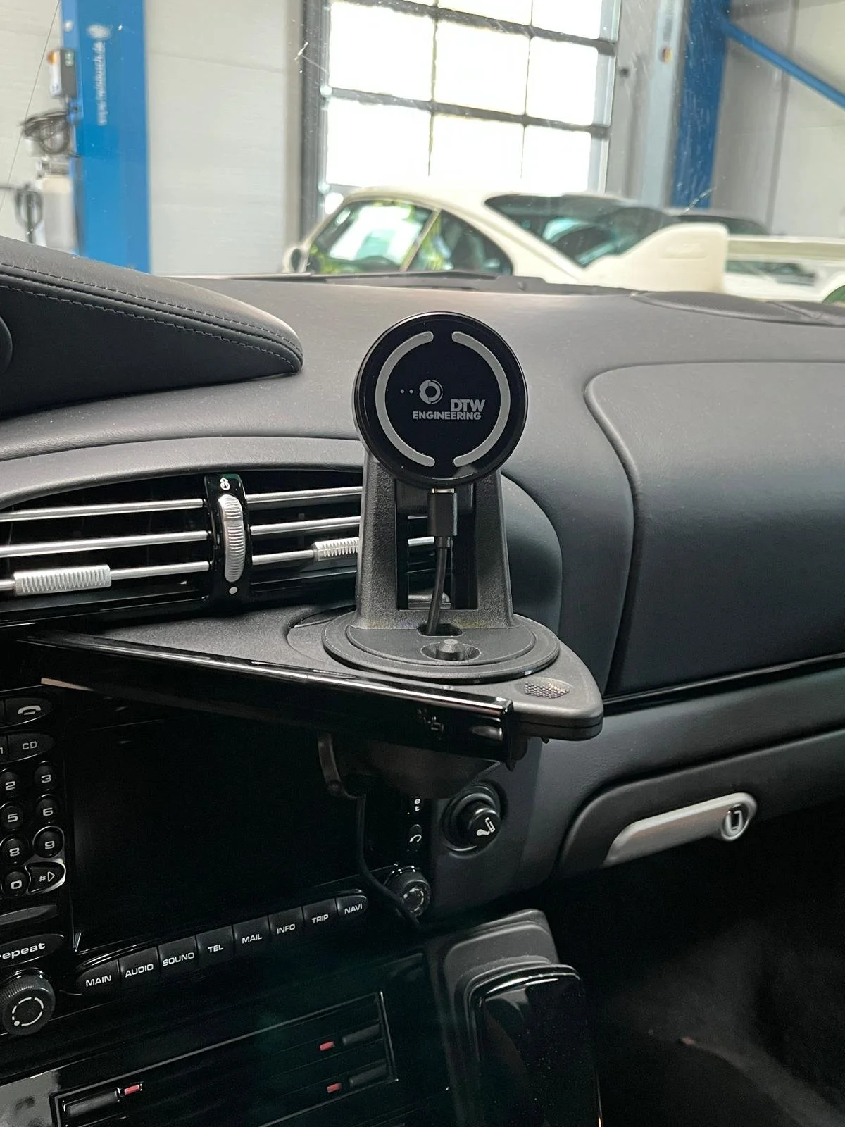 Smartphonehalter für den Getränkehalter Porsche 996 und 986