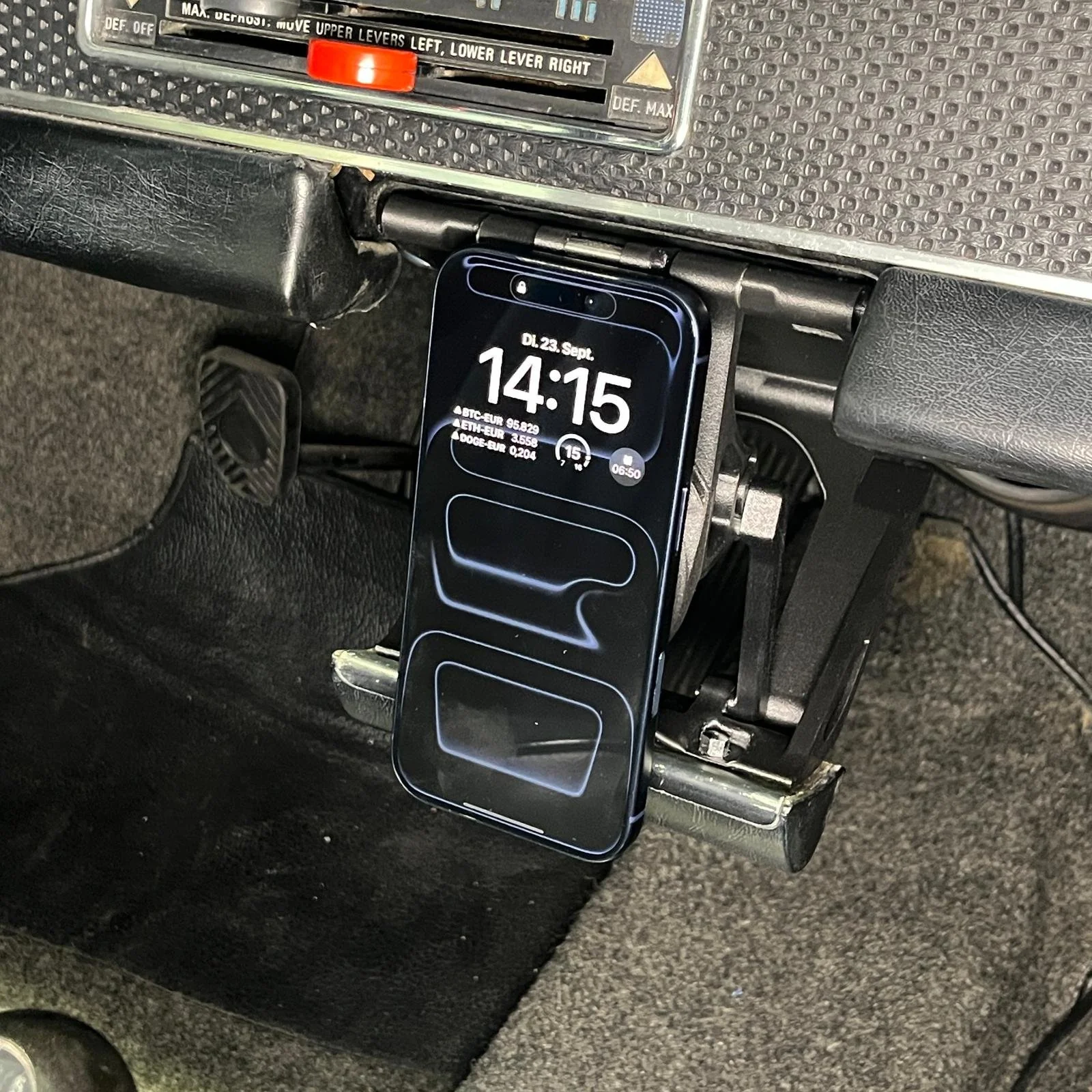 Smartphonehalter Porsche F- und G-Modell Handyhalter DTW Engineering 3.jpg