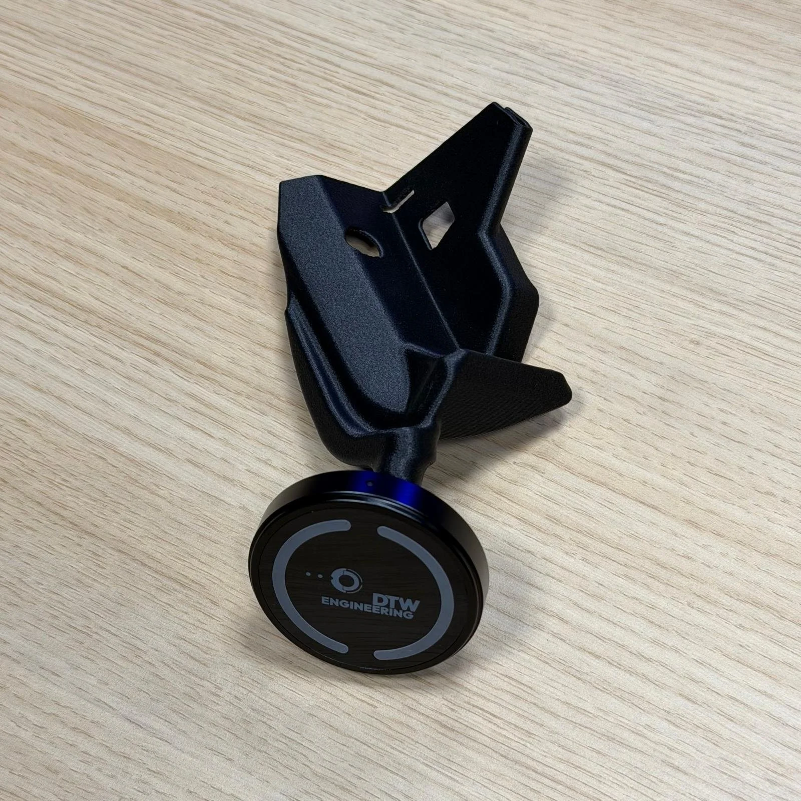 Smartphonehalter Porsche 992 Handyhalter DTW Engineering 6.jpeg