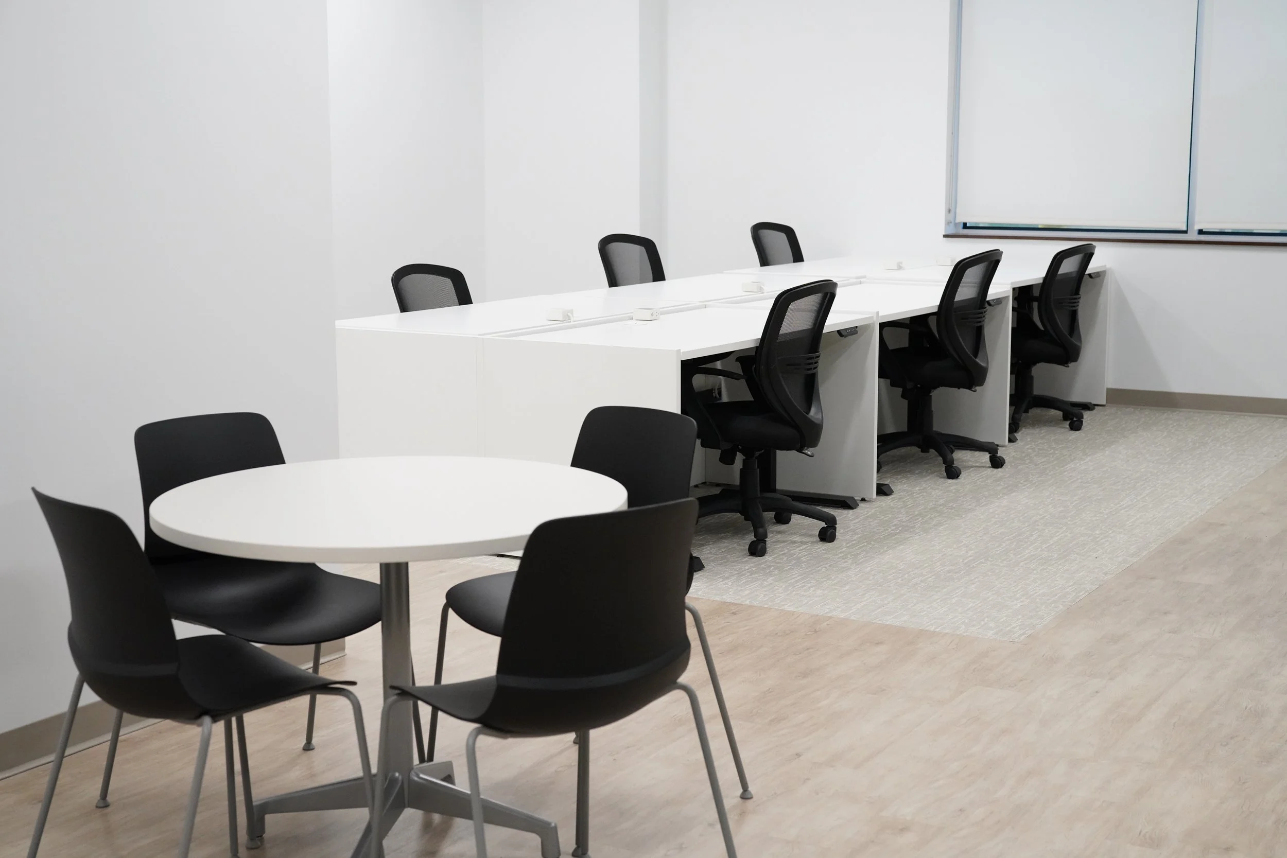MODERN HUB - BONE AND WHITE - SIT STAND - HUDDLE - WORKSTATIONS OPEN OFFICE.JPG
