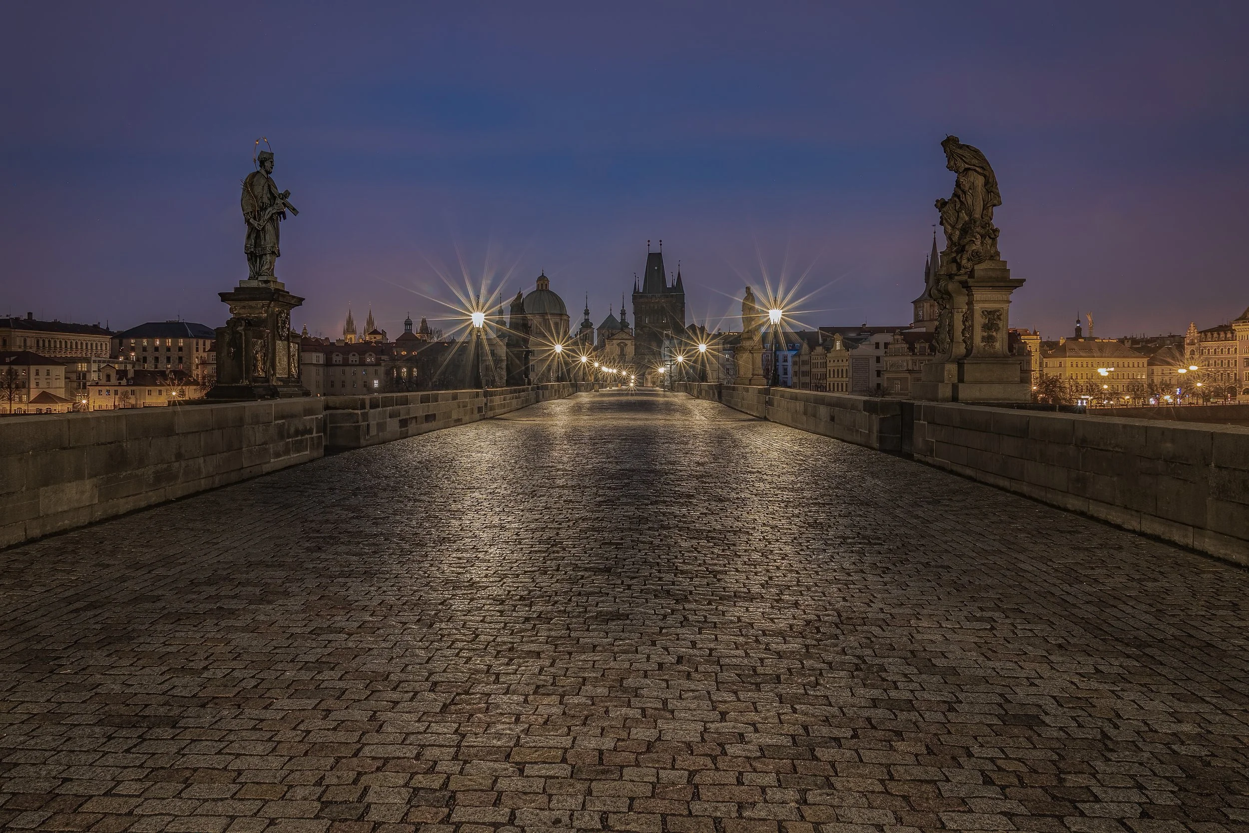 Charlesbridge, Prague, 60 sec at f / 16 Iso 100, 24
