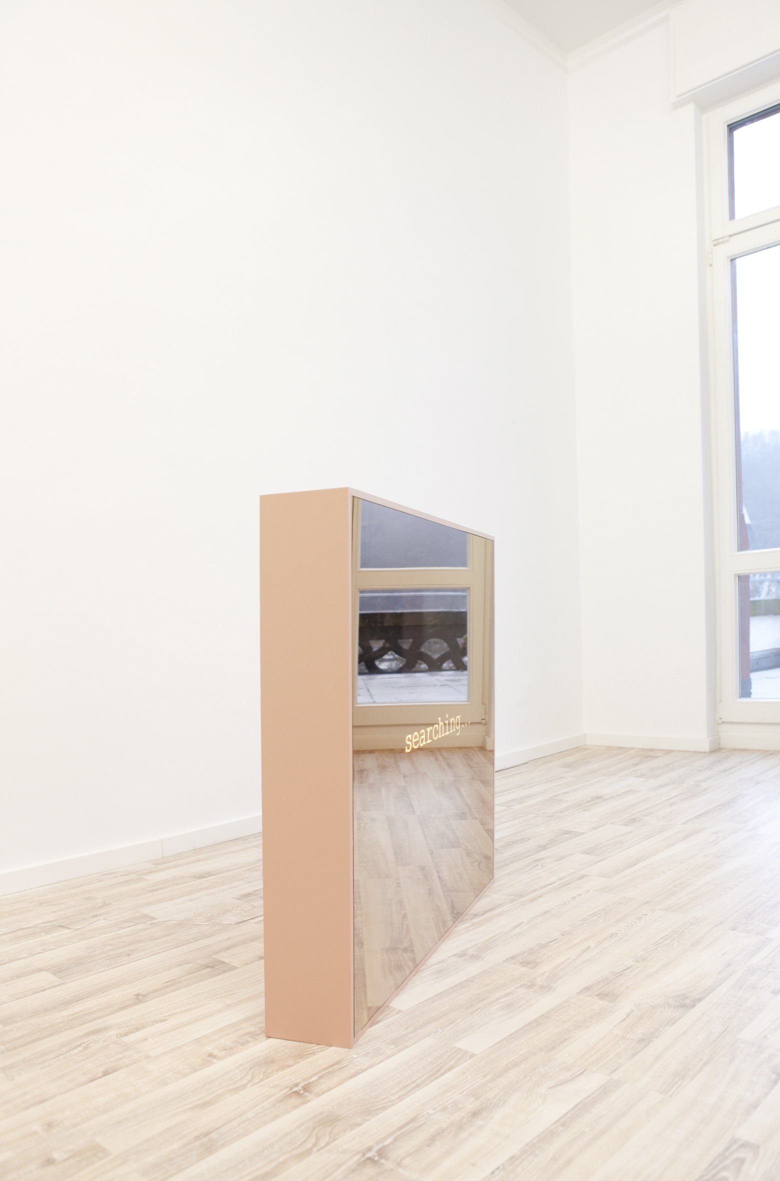 SEARCHING... (stehend) 2022.jpg