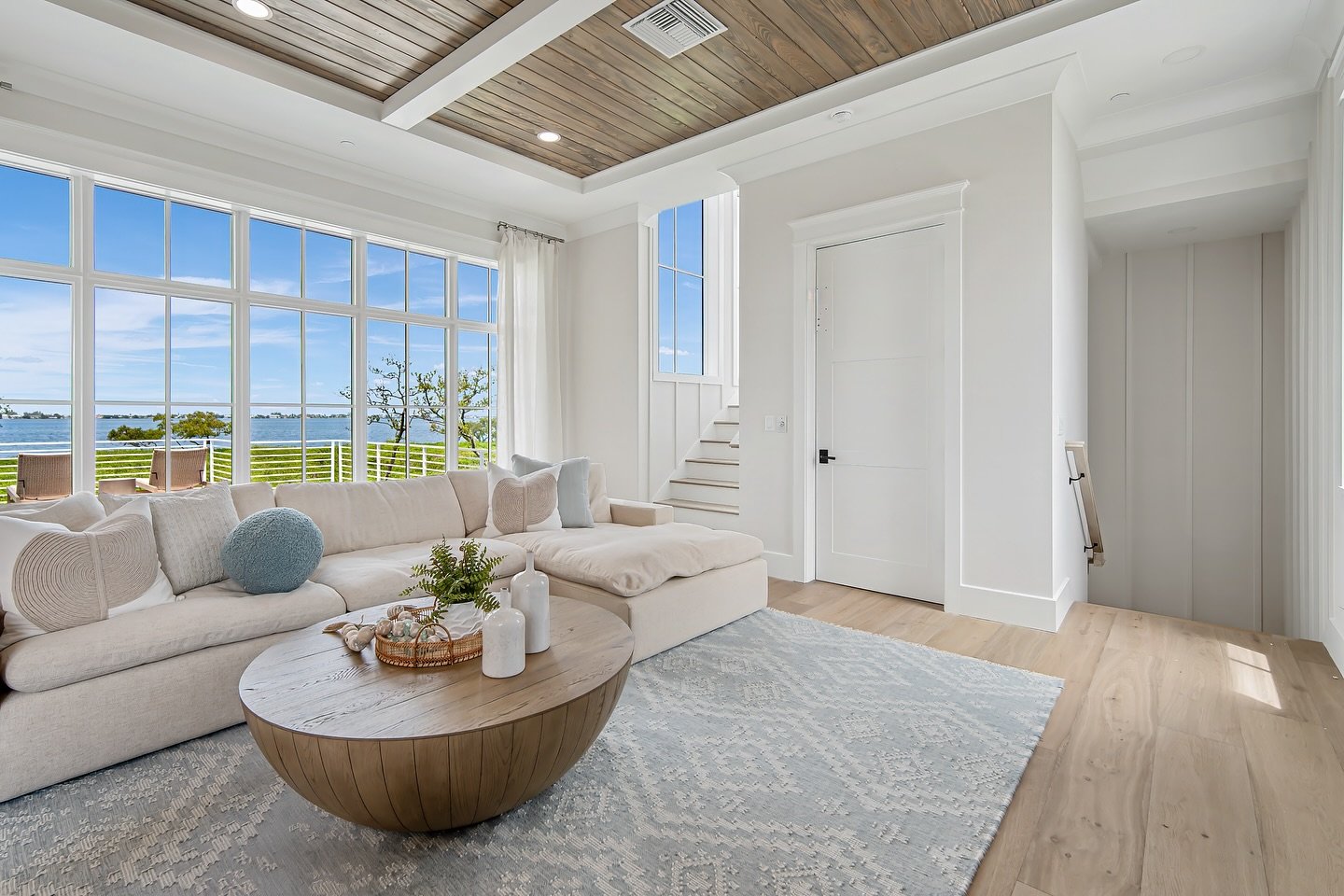 Did you hear? Our Seaglass home found its forever family! We couldn&rsquo;t be more thrilled to have been part of this project 🤍🌊

But that&rsquo;s not all&mdash;two more @issahomes are breaking ground soon, and we&rsquo;re diving into full-service