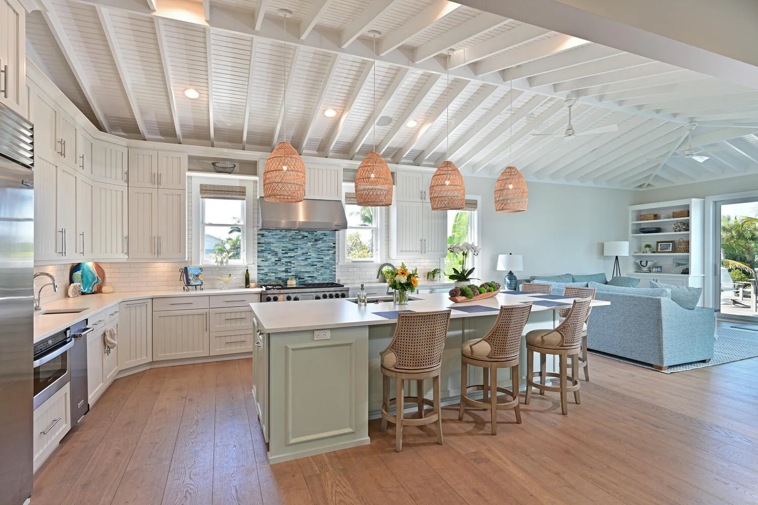 214 Pine Avenue Holmes Beach-large-021-008-DSC 2985-1500x1000-72dpi.jpg