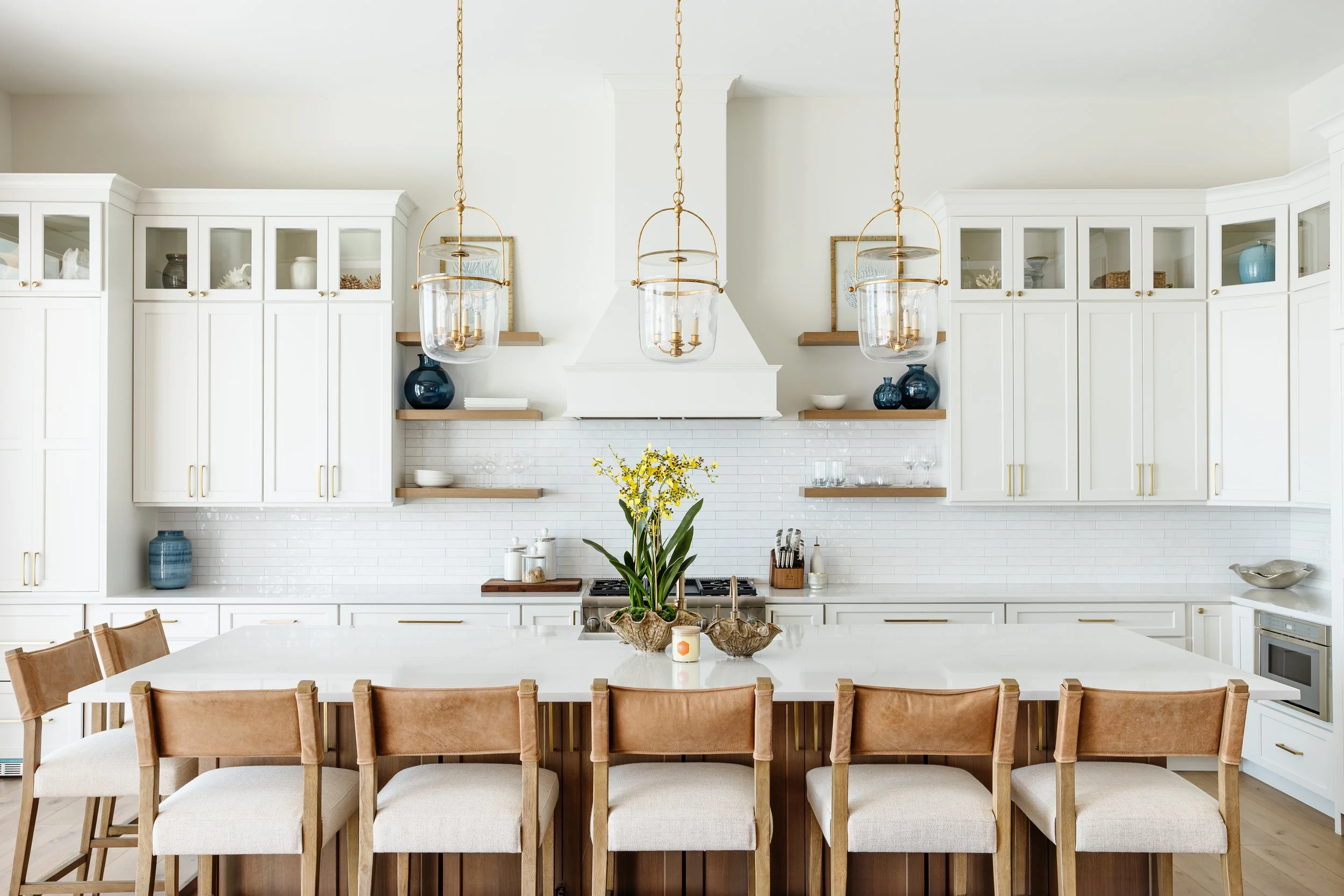 An Interior Designer’s Guide to Choosing Kitchen Cabinet Colors