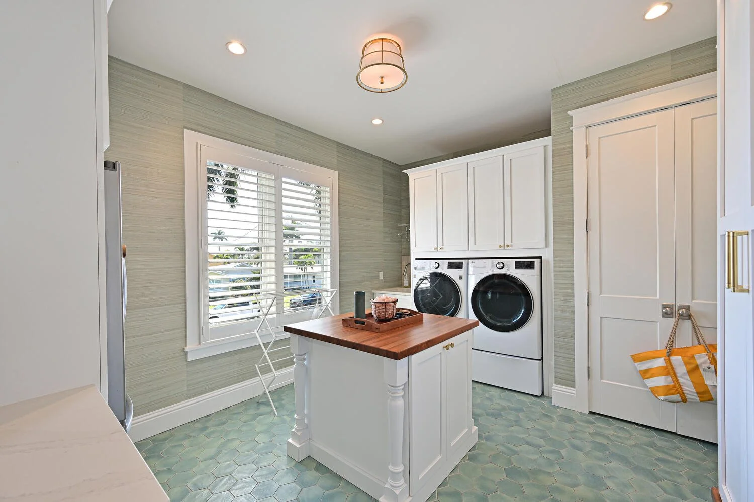 214 Pine Avenue Holmes Beach-large-026-009-DSC 3009-1500x1000-72dpi.jpg