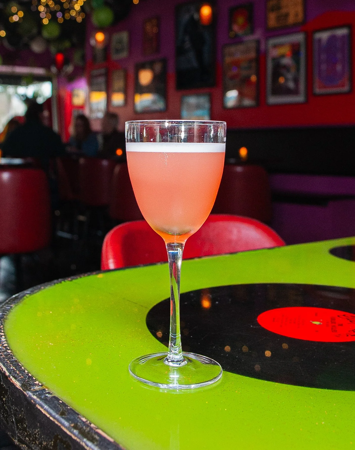 Barbra Cocktail. Gin, Rhubarb, Lemon, Strawberry, Mint