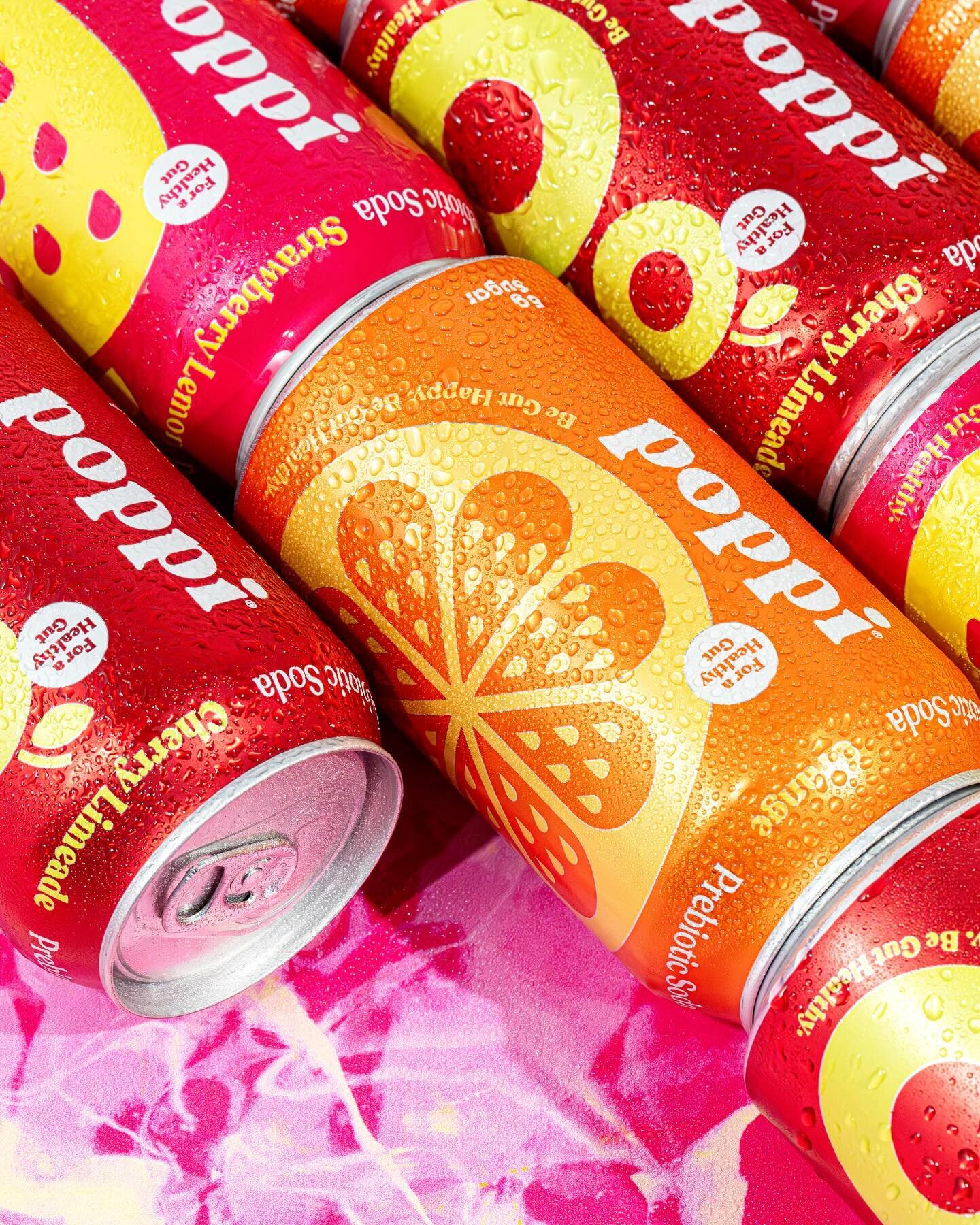 Capturing the vibrant, crisp vibes of Poppi&rsquo;s packaging &mdash; where every details pops. 🫧 

Personal project with @drinkpoppi 

.
.
.
#productphotography #commercialphotographer #drinkpoppi #poppi #healthysoda #sodaalternative #guthealth #ap