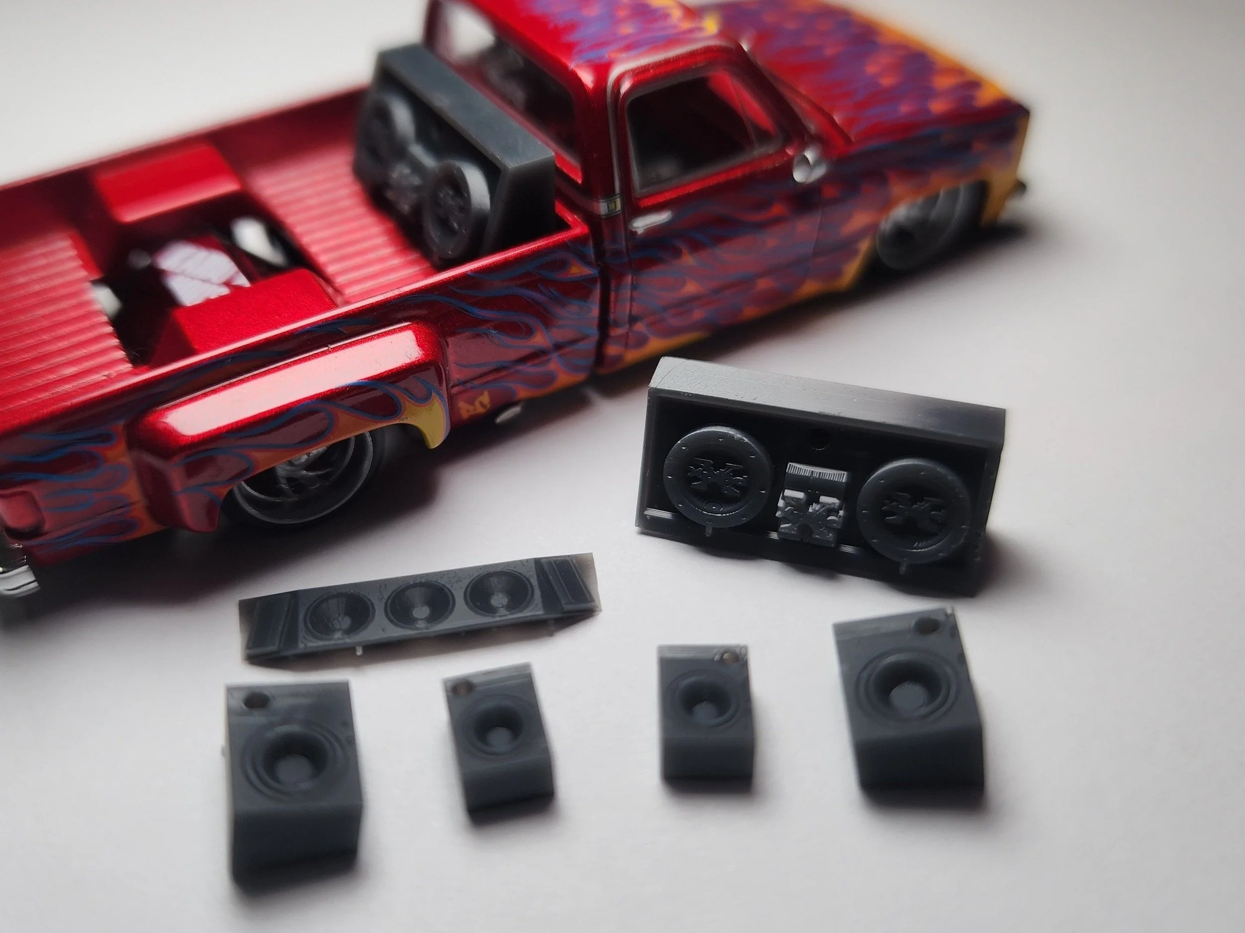 Subwoofers & Seakers