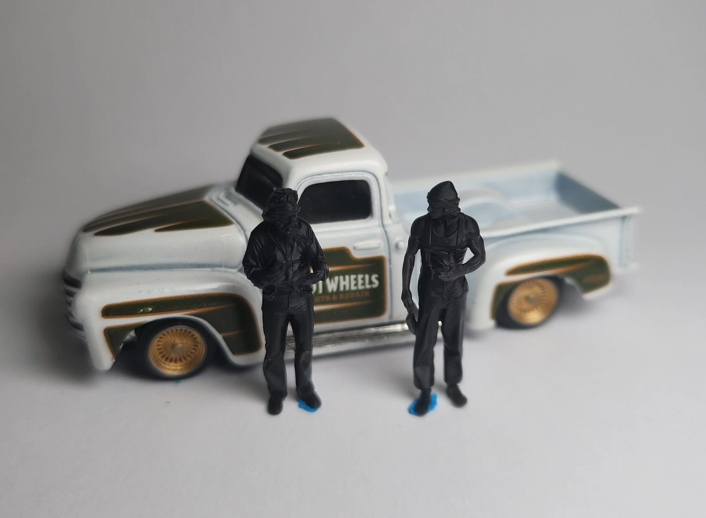 Figures: Cheech & Chong