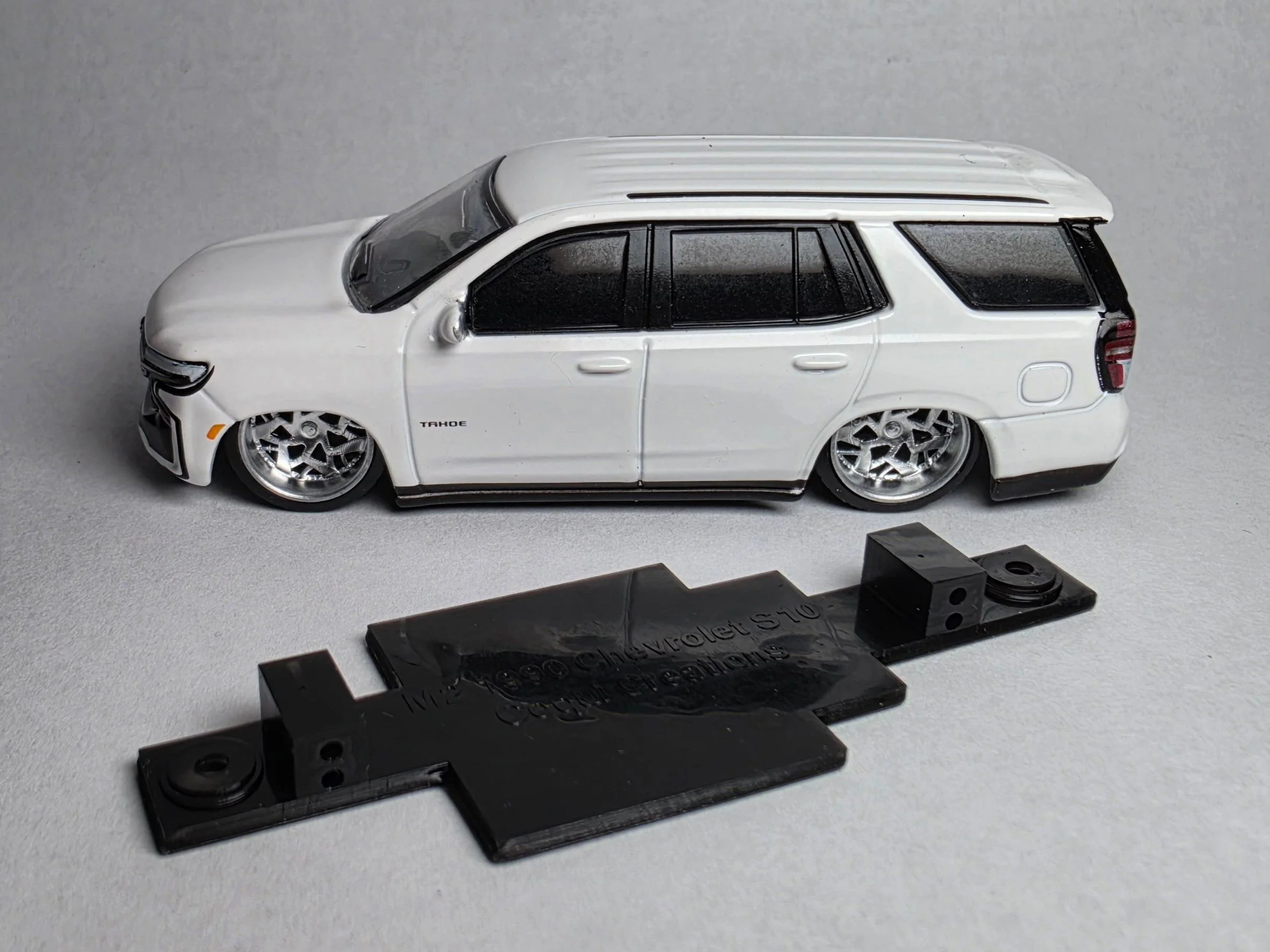 Greenlight Chevy Tahoe Static Lowered Base