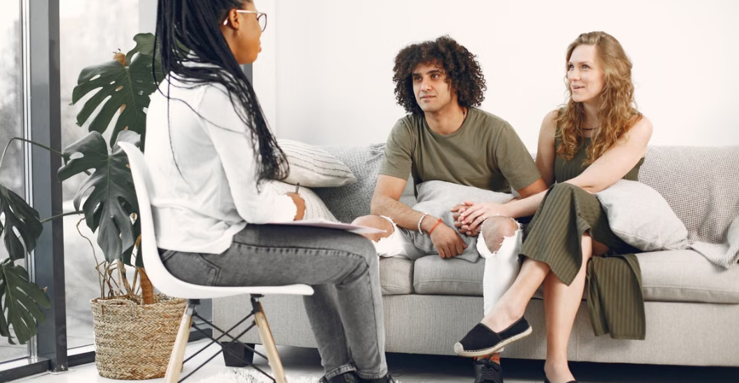 What Kind of Couples Therapist Should We Choose If We Keep Having the Same Fight and Nothing Changes?