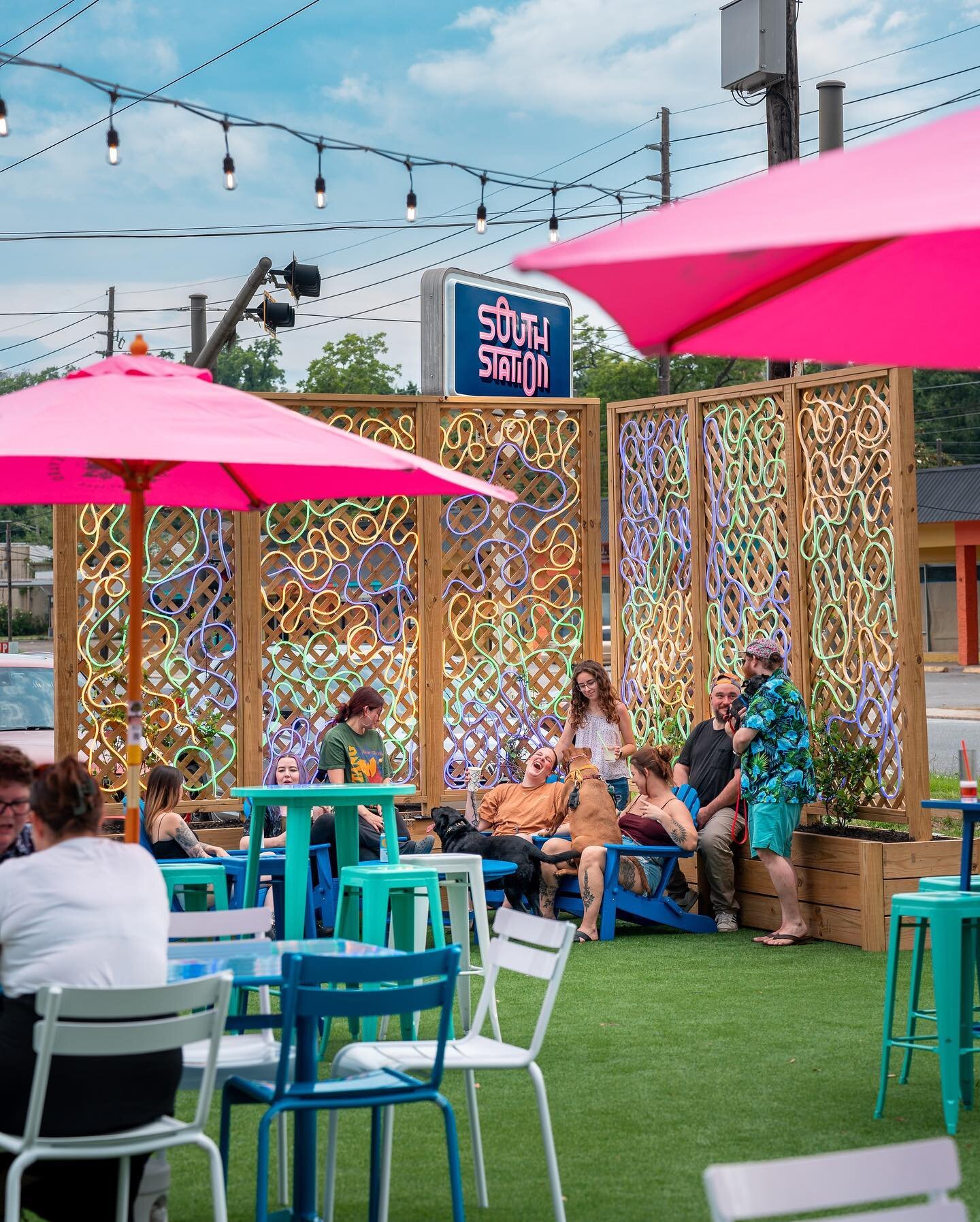 We&rsquo;re loving the patio vibes at our new sister bar &amp; restaurant @southstationtlh! Delicious food, amazing cocktails, refreshing slushees, games, a big outdoor lawn, and most importantly FUN. It&rsquo;s the perfect new hangout spot 😍

Hang 