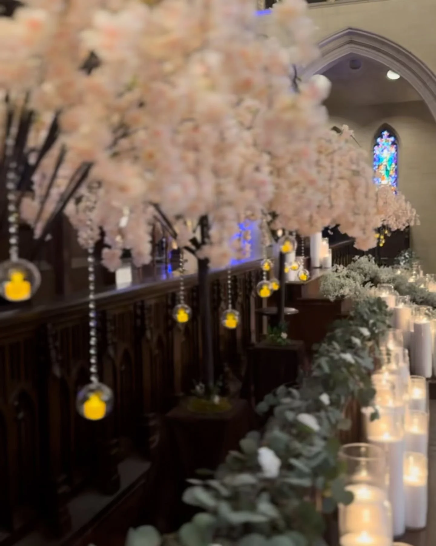 Say &lsquo;I do&rsquo; surrounded by the timeless beauty of cherry blossoms! These stunning artificial trees, paired with soft candlelight, create a magical, romantic atmosphere for your wedding day.

DM or email us to book, we are always in bloom! ?