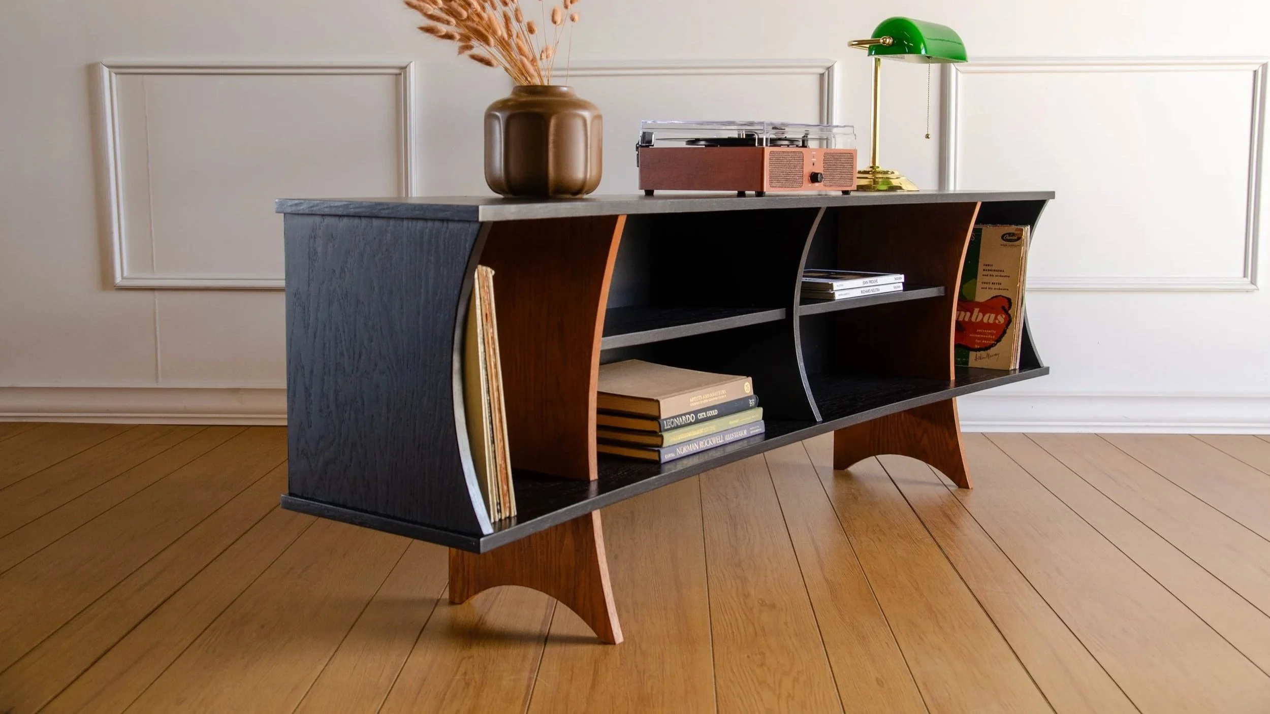 Black Oak Art Deco Record Player Vinyl Storage TV Stand
