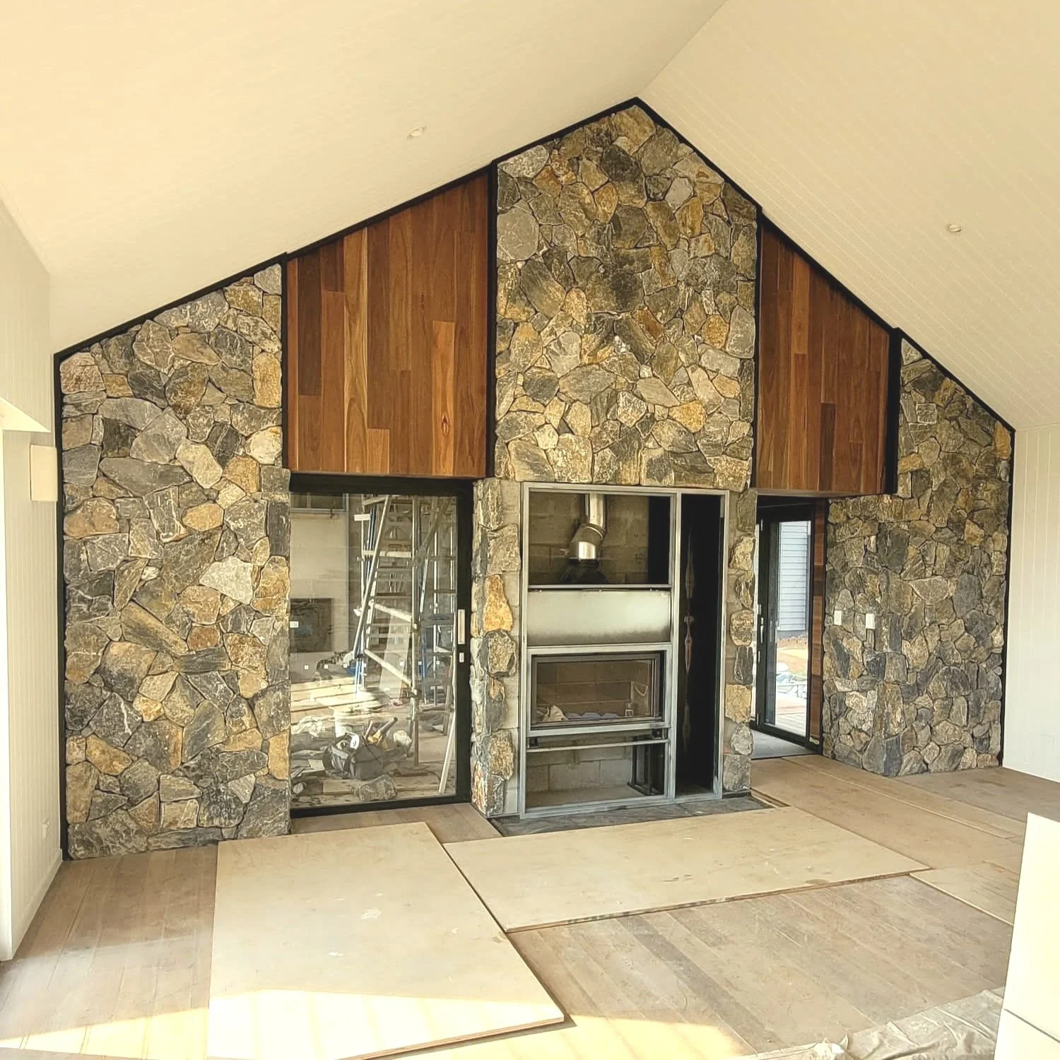 Mountaintop-Masonry-Stonework-Bricklayer-Tamborine-Mountain.jpg