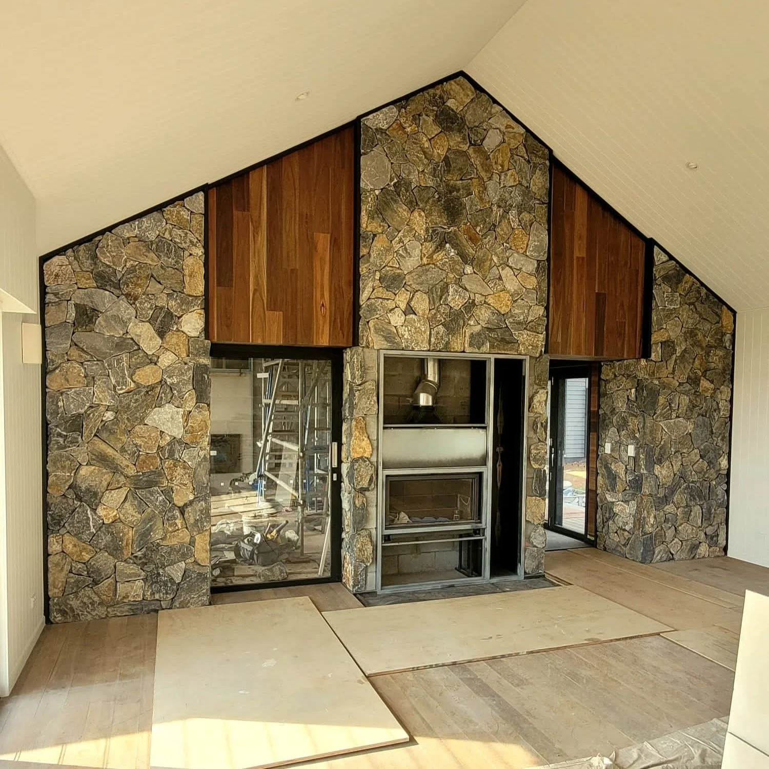 Mountaintop-Masonry-Stonework-Bricklayer-Tamborine-Mountain.jpg