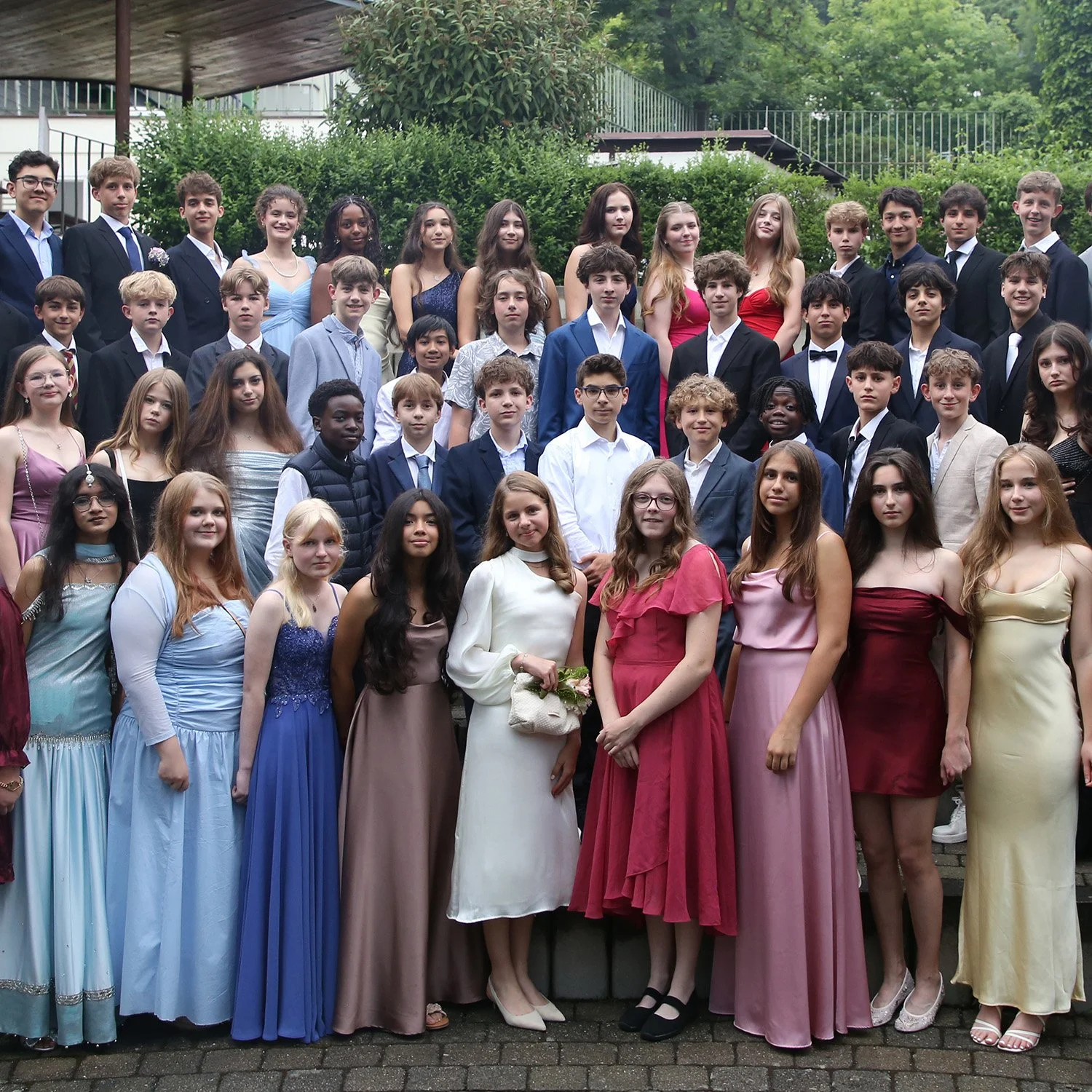 Grade 8 Students Celebrate the End of Middle School