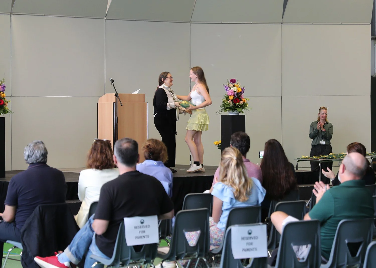2026.05.27 - HS Book Awards - A67I2309.JPG