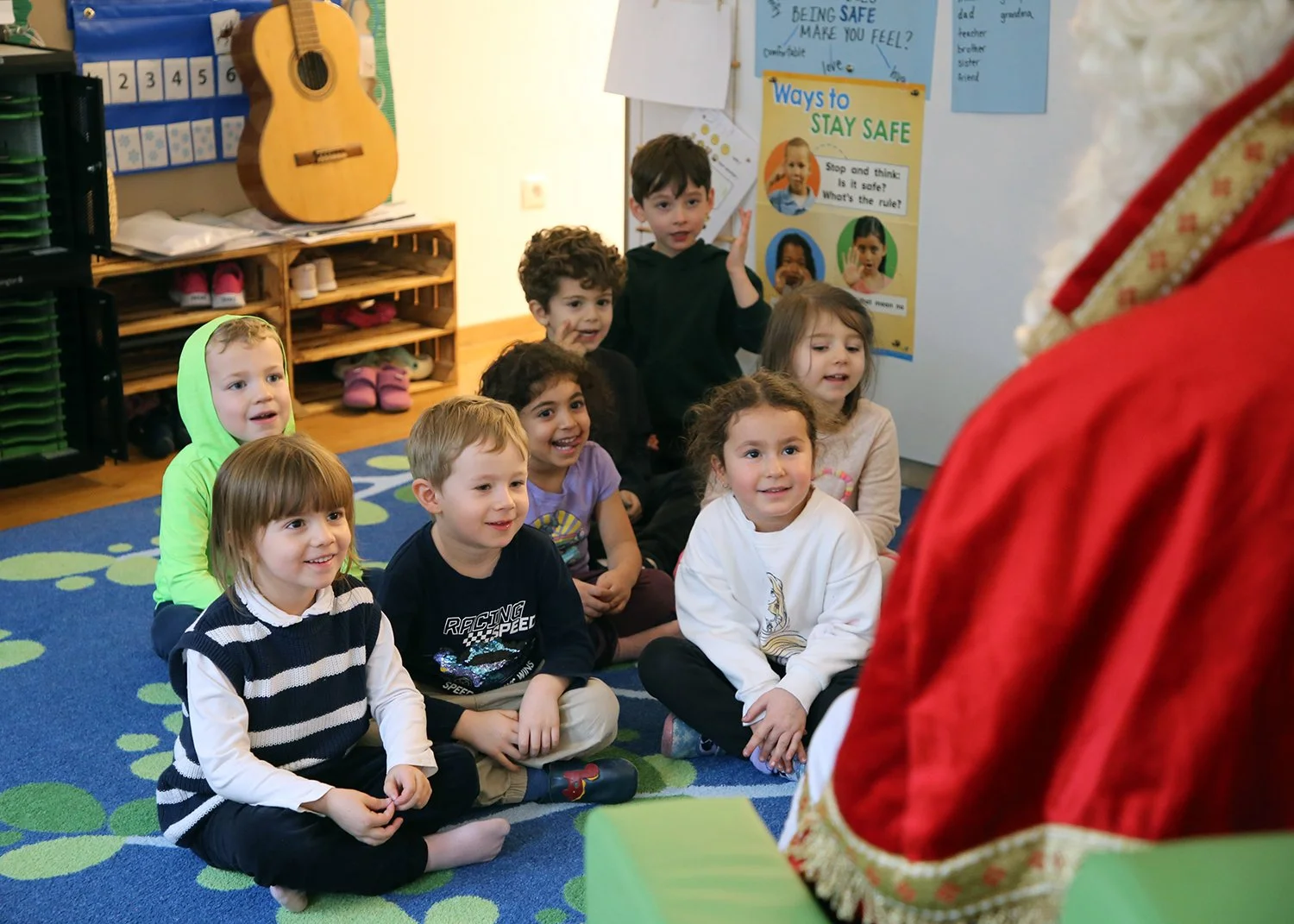 2025.12.05 - St. Nikolaus Visits AISV - IMG_6453.JPG