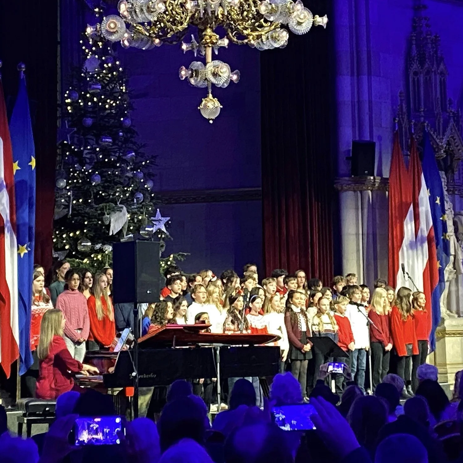 MS Choir Performs at Rathaus