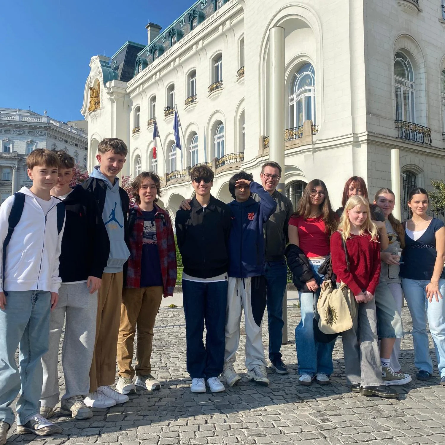 Grade 8 German Explores the World of Literature