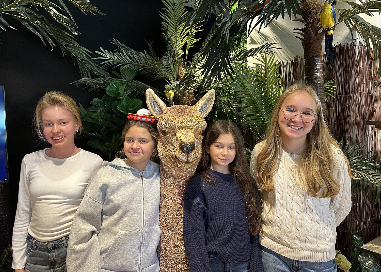 2025.11.5 - MS Spanish Field Trip - IMG_9568.jpg