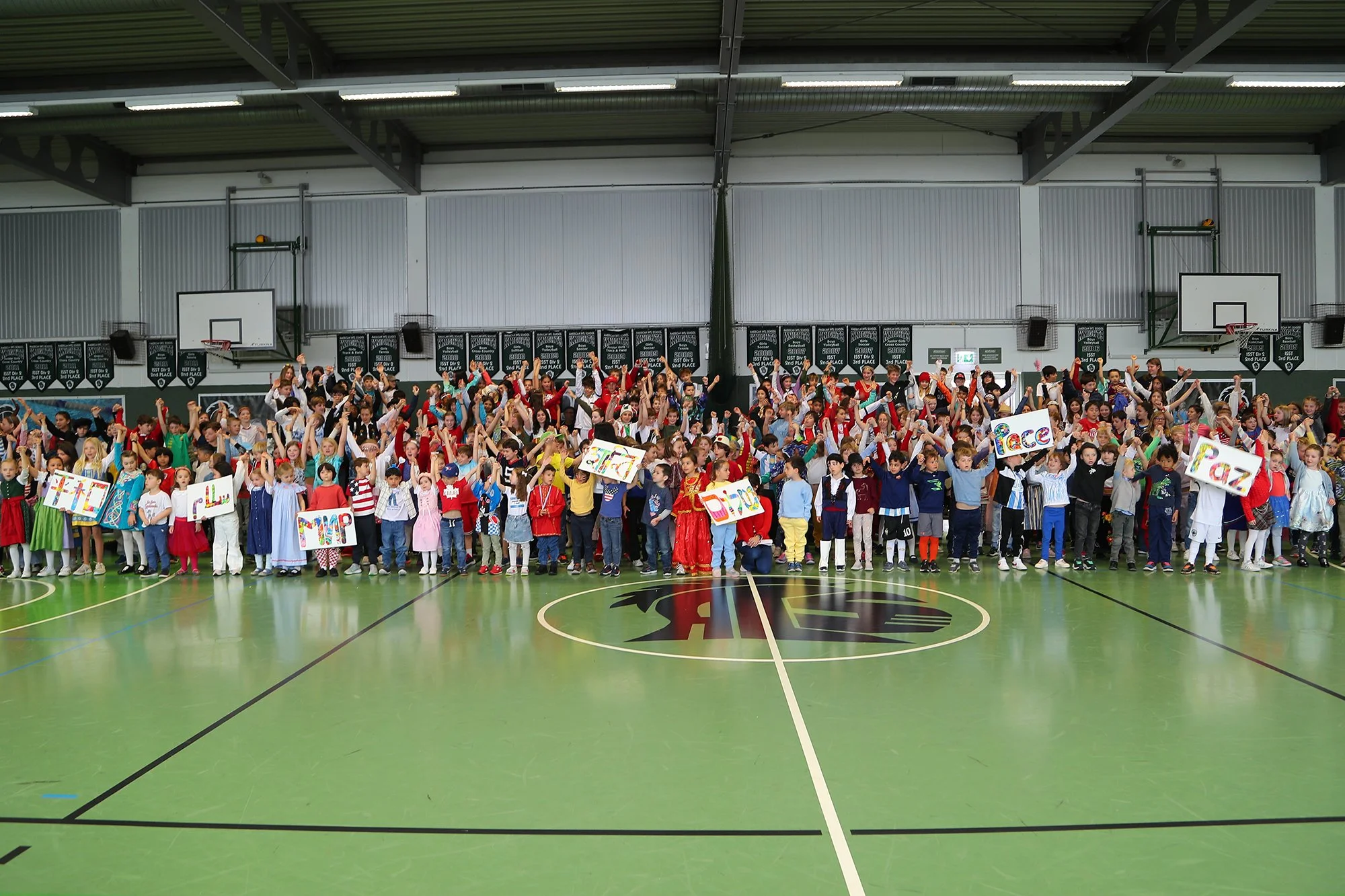 2023.03.24 - ES UN Day Assembly - A67I1039.JPG