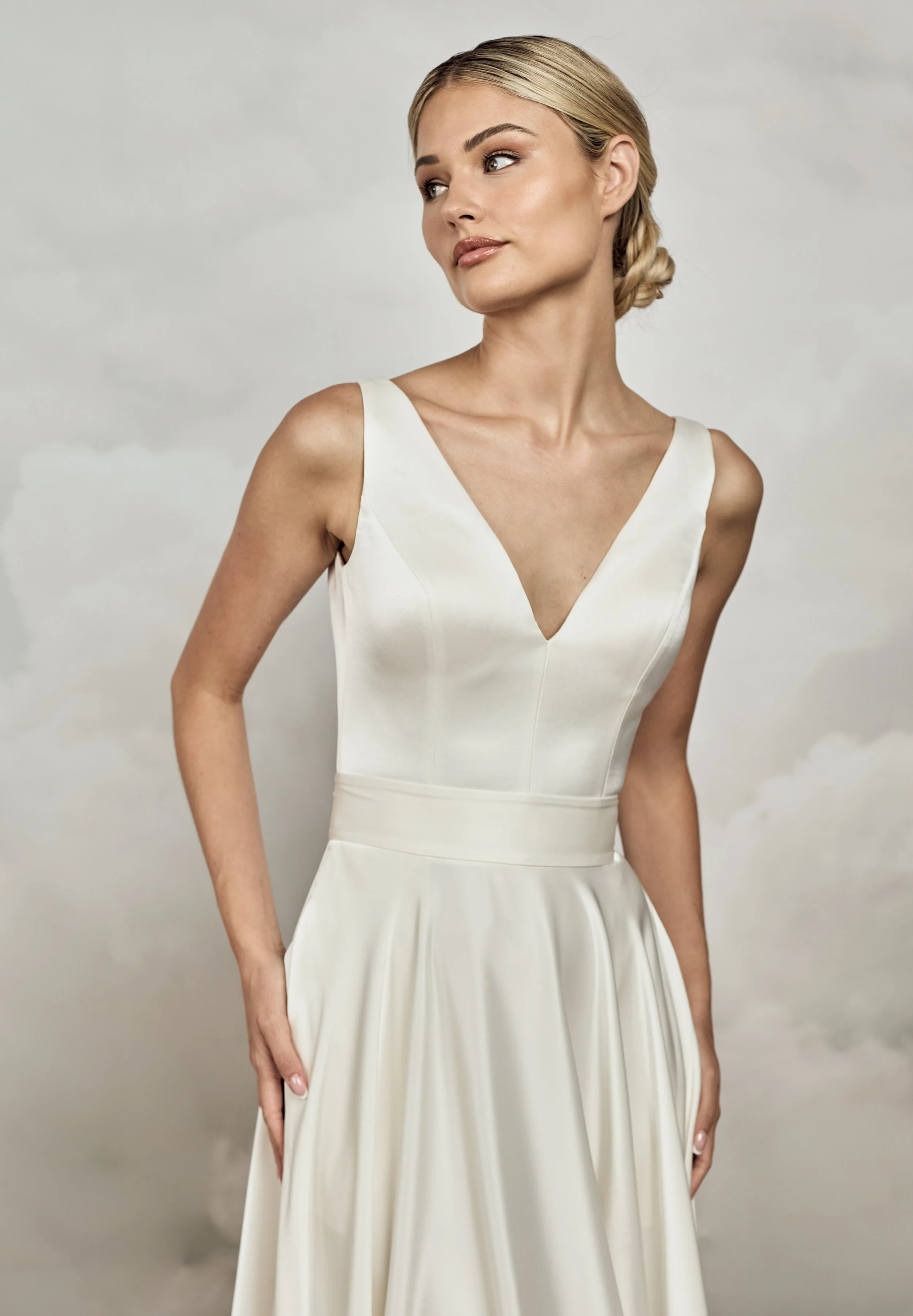 Livi Top Satin & Liz Skirt43.jpg