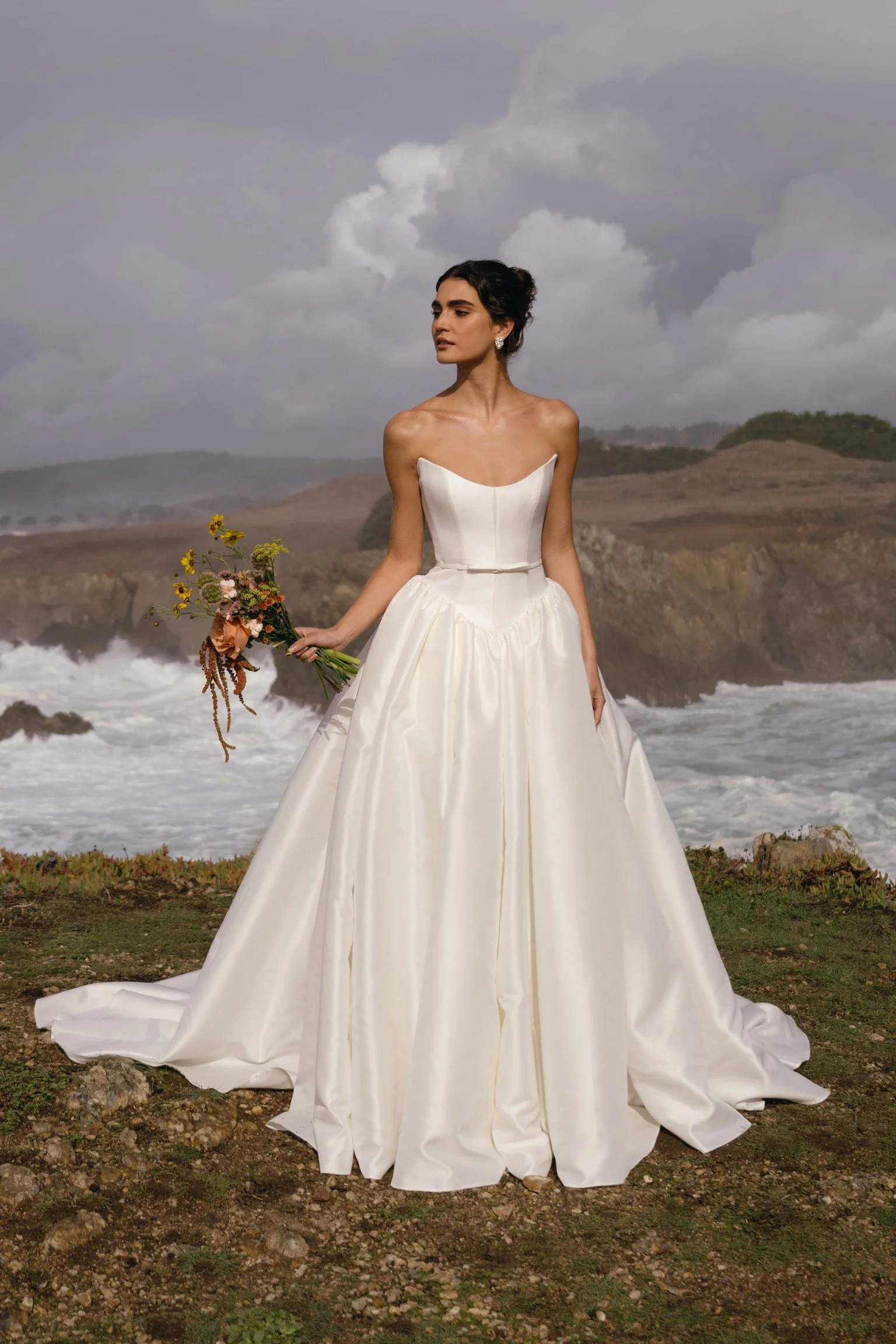 Buttercup_Mix_DANIELLE__Landry_Farley_Grant__James_Daffodil_2238_2400x3600.jpg