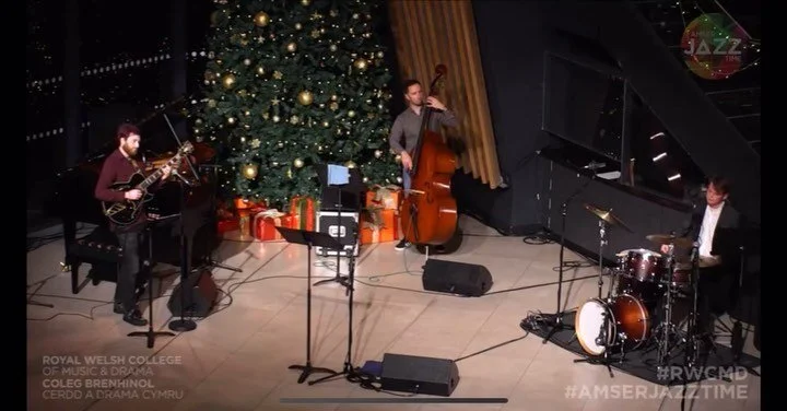 My trios version of the timeless ballad... Misty.  #jazz #jazzguitar #musician #fender #musicianlife #guitar #guitarist #guitarplayer #fenderguitars #ernieball #pickup #pickupjazz #guitarsdaily #guitaristsofinstagram #instaguitar #music #musicians #g