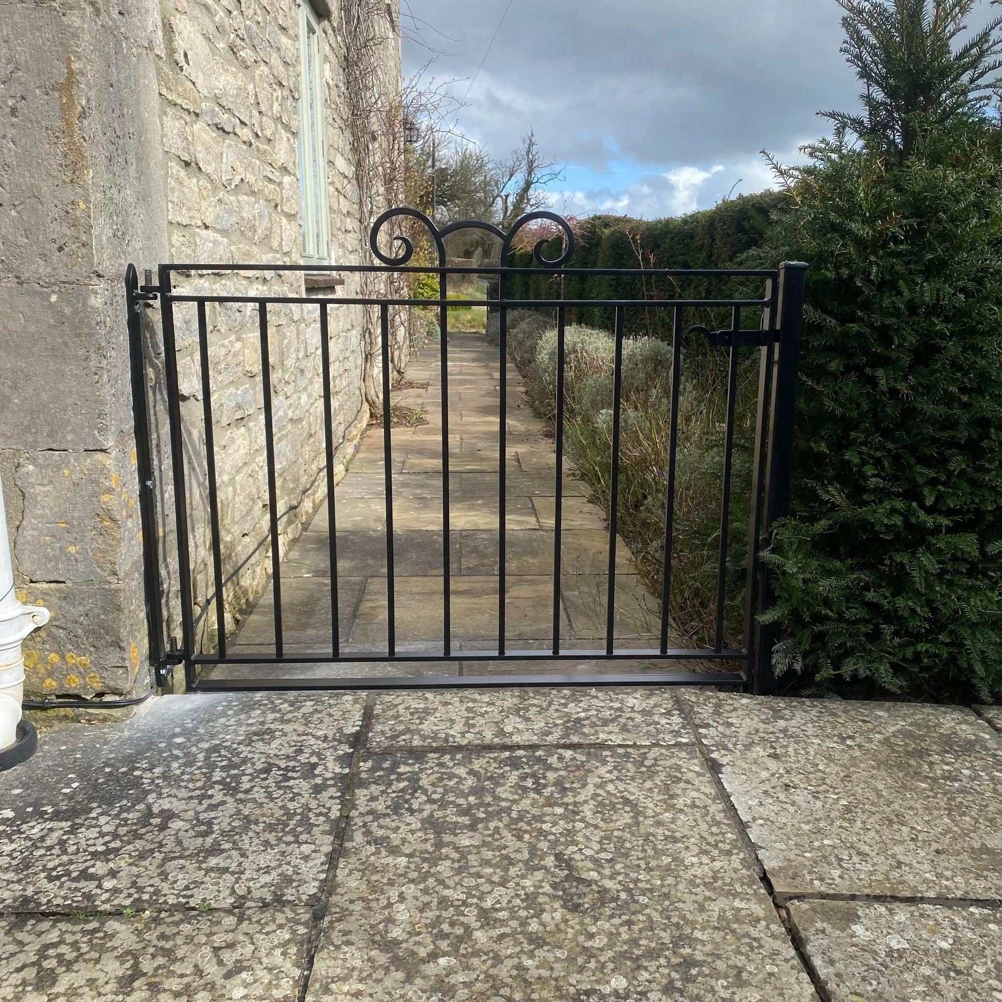 teffont gate.jpg