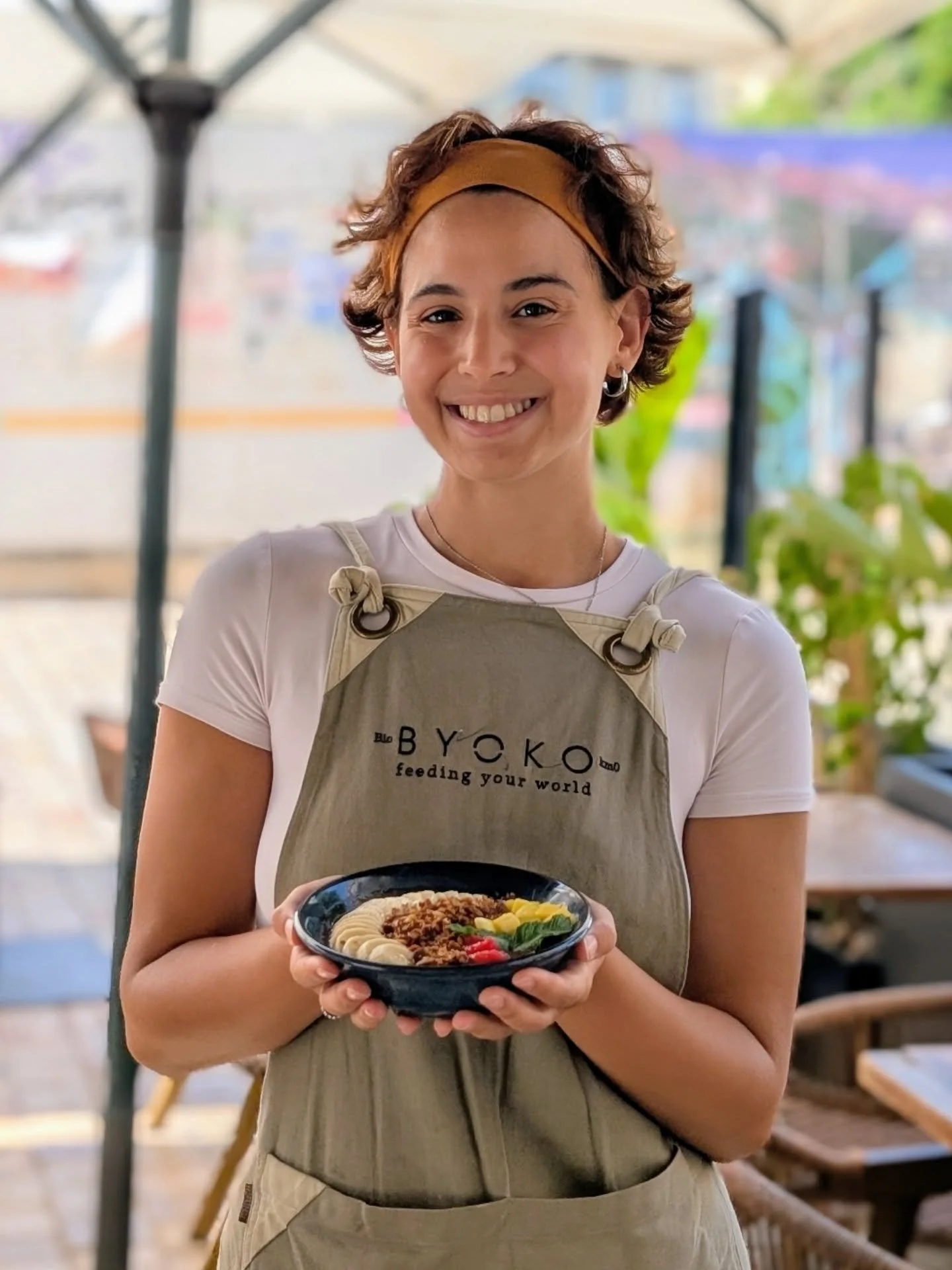 &iquest;Plan fresquito, nutritivo y con buen rollo? 🫐💜
Aqu&iacute; lo tienes: nuestro A&ccedil;a&iacute; Bowl
con pulpa de a&ccedil;a&iacute; y guaran&aacute;, pl&aacute;tano, fruta de temporada
y una granola casera que no te la acabas:
nueces, ana