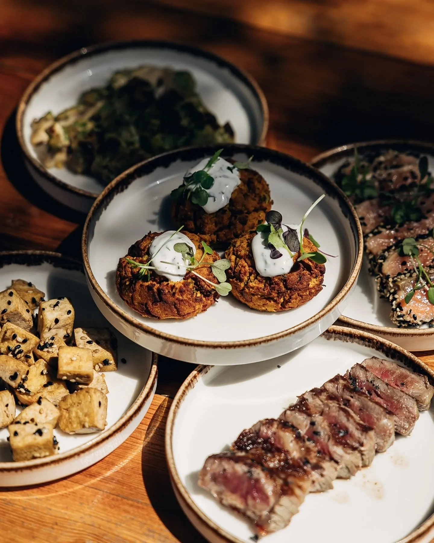 🌿 En Byoko creemos que cuidarse tambi&eacute;n es elegir bien.
Por eso ofrecemos prote&iacute;nas para todos los gustos y momentos, siempre de calidad, equilibradas y pensadas para sentarte bien.

Desde opciones vegetales y ligeras,
hasta pollo camp