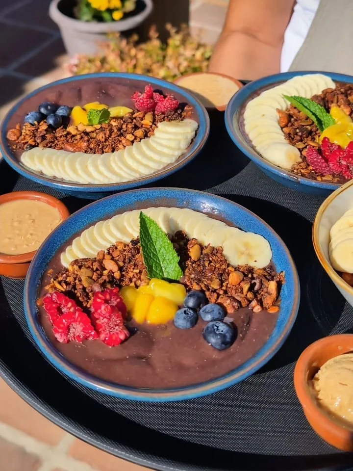 El caf&eacute; se est&aacute; preparando. T&uacute; ve eligiendo la tosta. ☕🥑

En BYOKO nos gusta disfrutar del brunch con tiempo para probar, compartir y encontrar tu combinaci&oacute;n favorita.

🍞 Tostas con ingredientes de calidad y mezclas de 