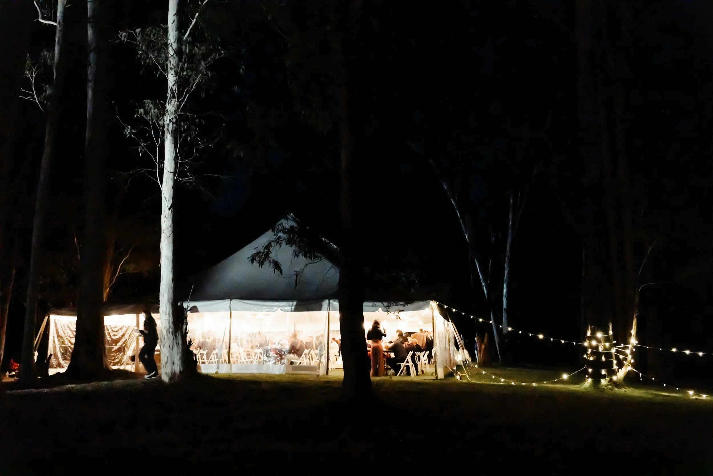Tasmanian wedding photos captured by Finding Happy Photography.