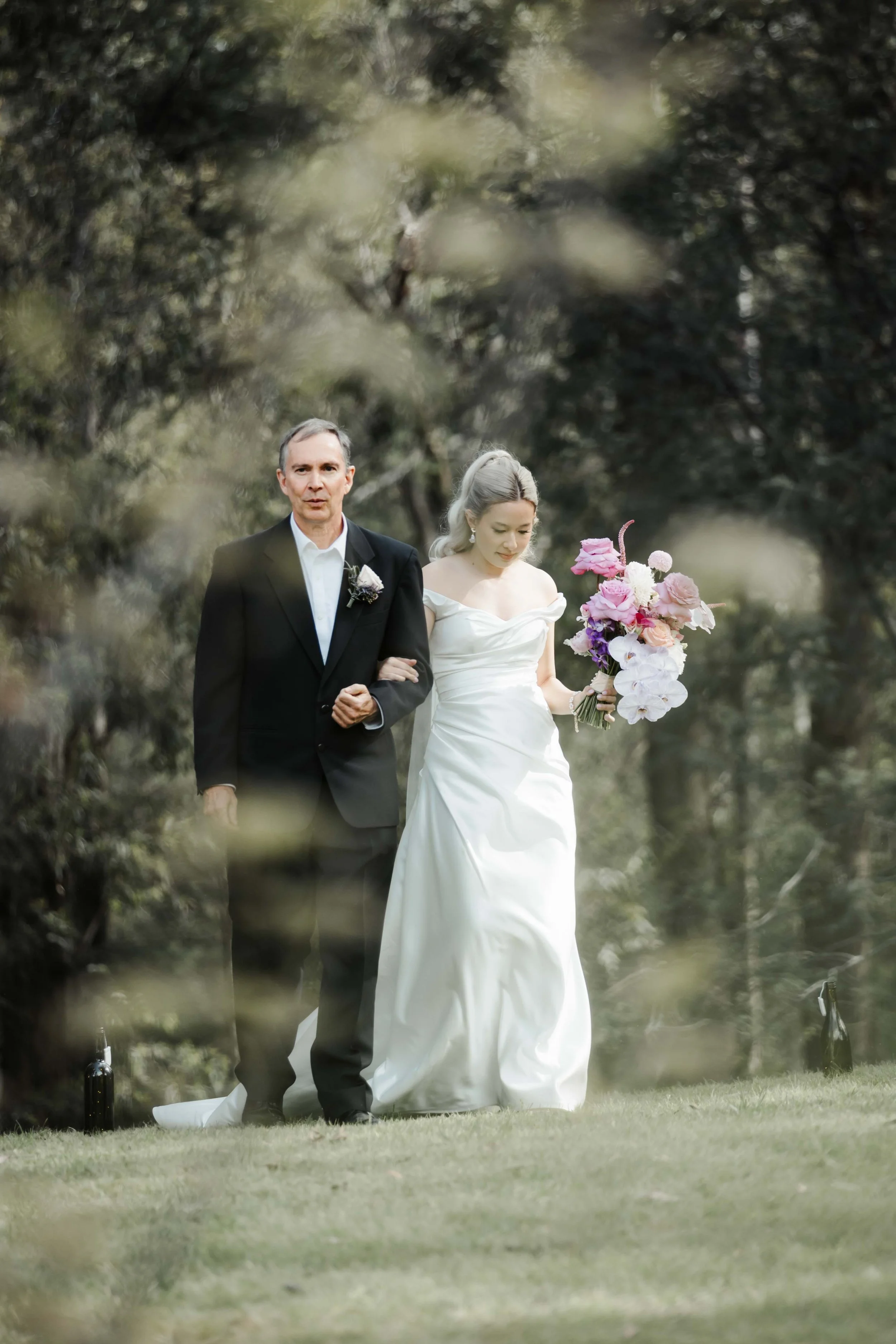 Tasmanian wedding photos captured by Finding Happy Photography.