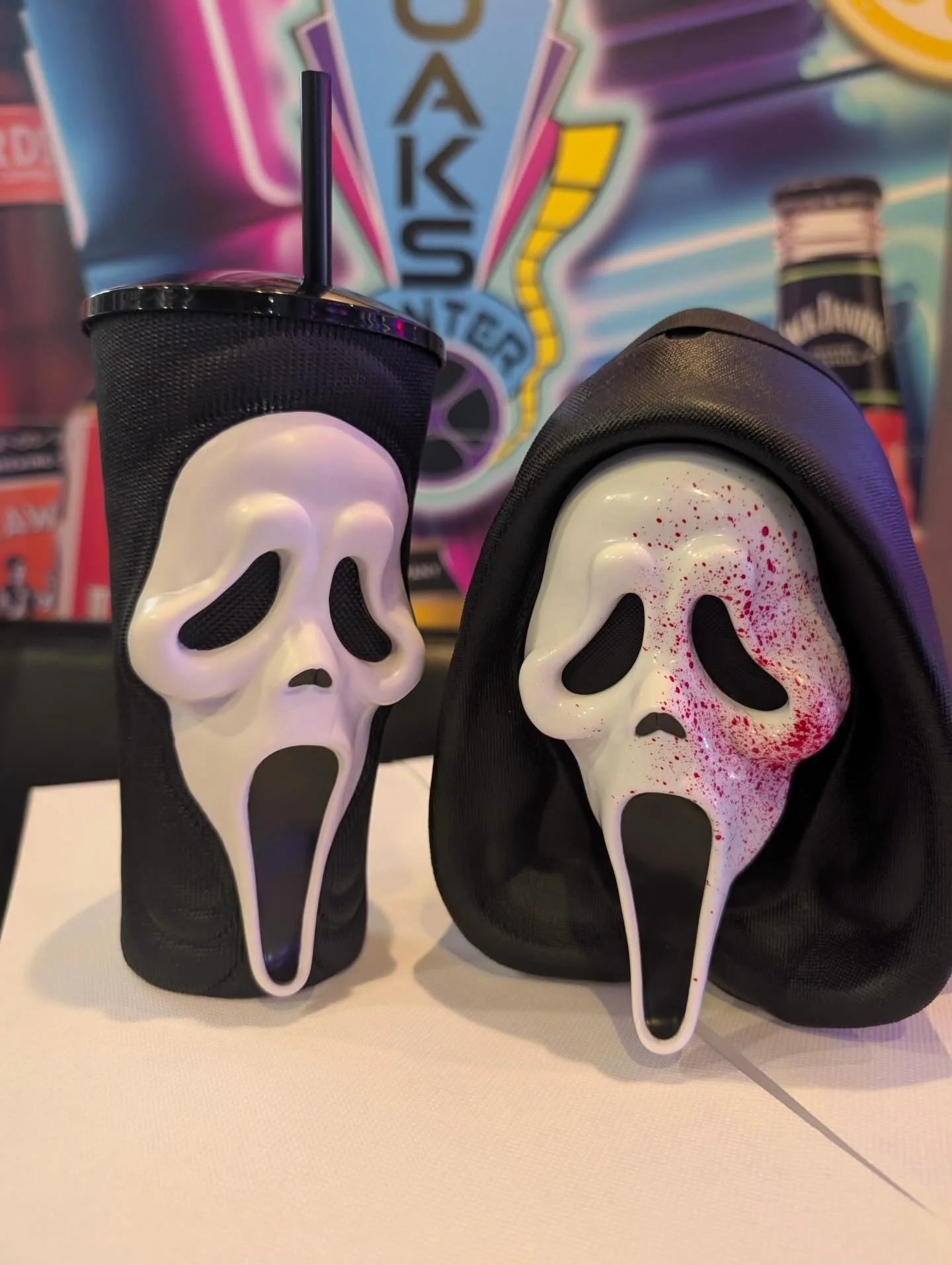 Turn snack and drink time into a scream. Our limited-edition exclusive Scream 7 Popcorn Bucket, Grippr Cup, Tub and 44oz cup capture the iconic killer&rsquo;s menacing stare. Unforgettable collectibles for horror fans and slasher-film devotees! 

Gho