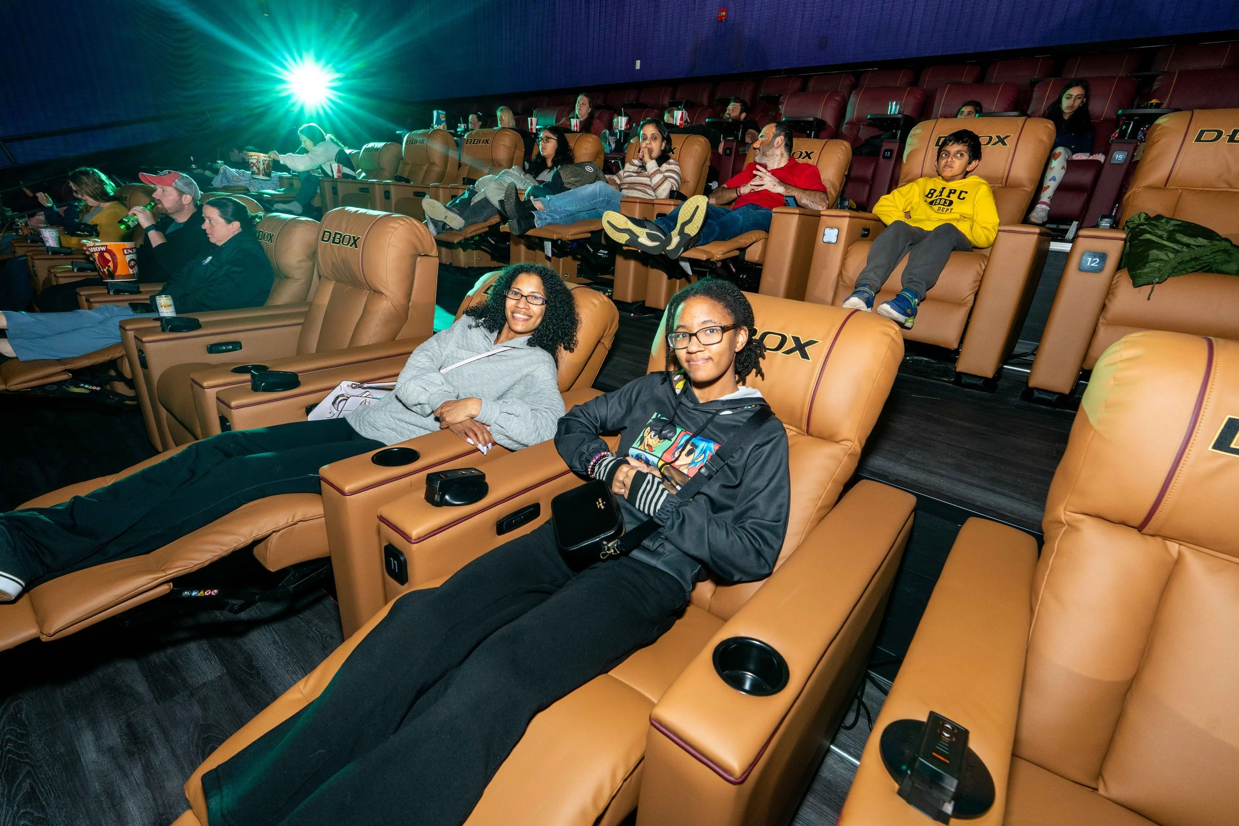 OCX Recliners GO-04788.jpg